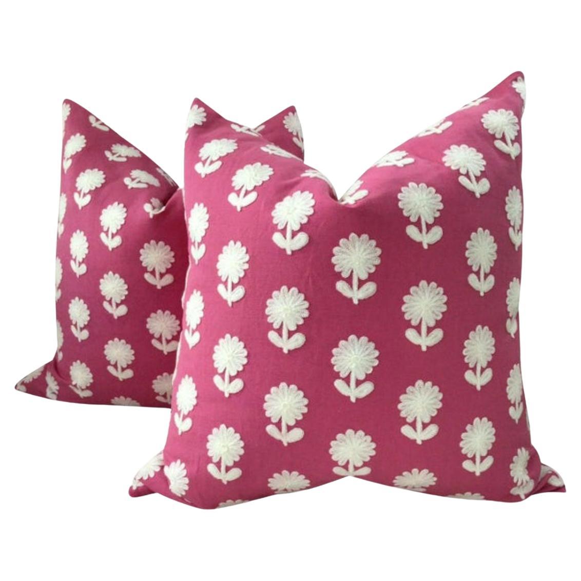 Coppia di cuscini Schumacher "Paley" in lino rosa, verde e bianco