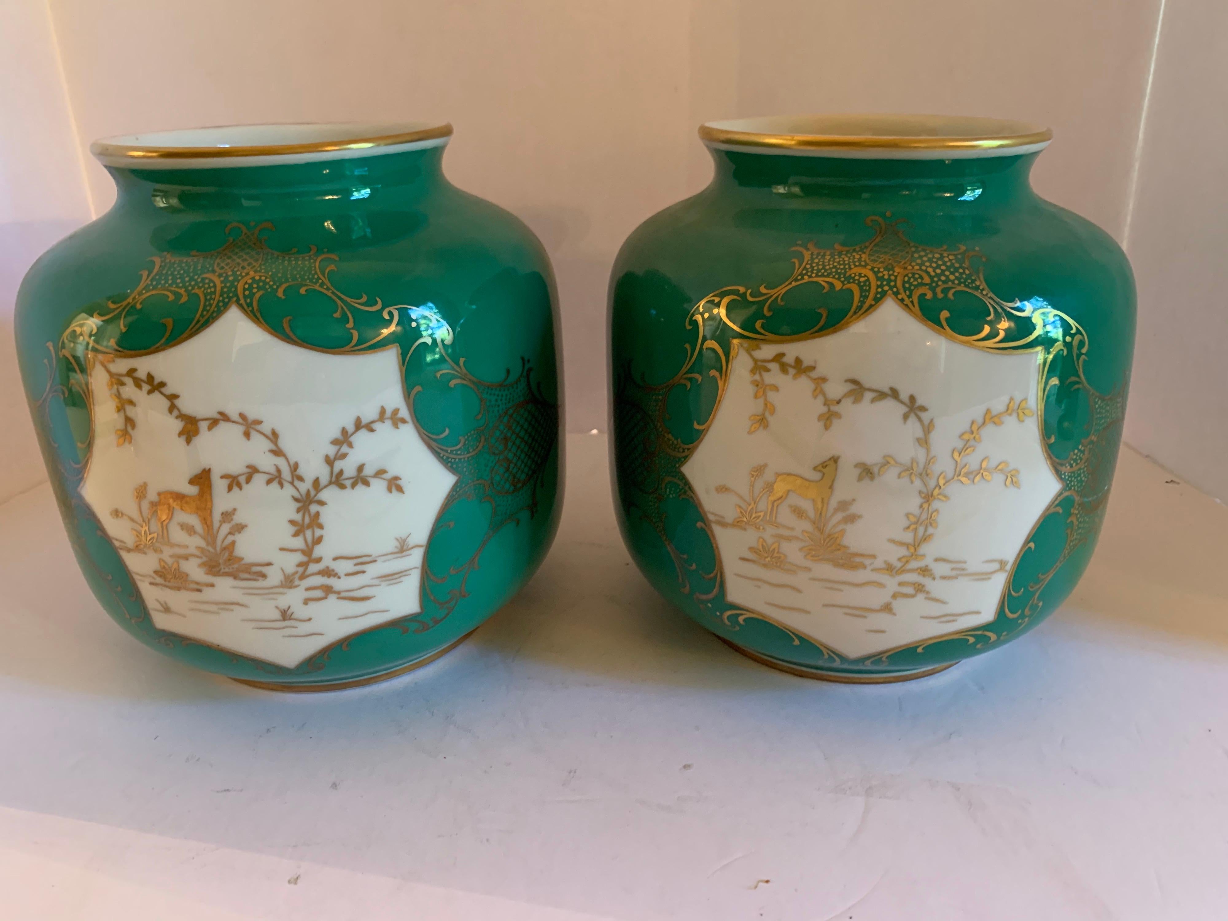 Paire d'urnes en porcelaine fine Schwarzenhammer Allemagne Bon état - En vente à West Hartford, CT
