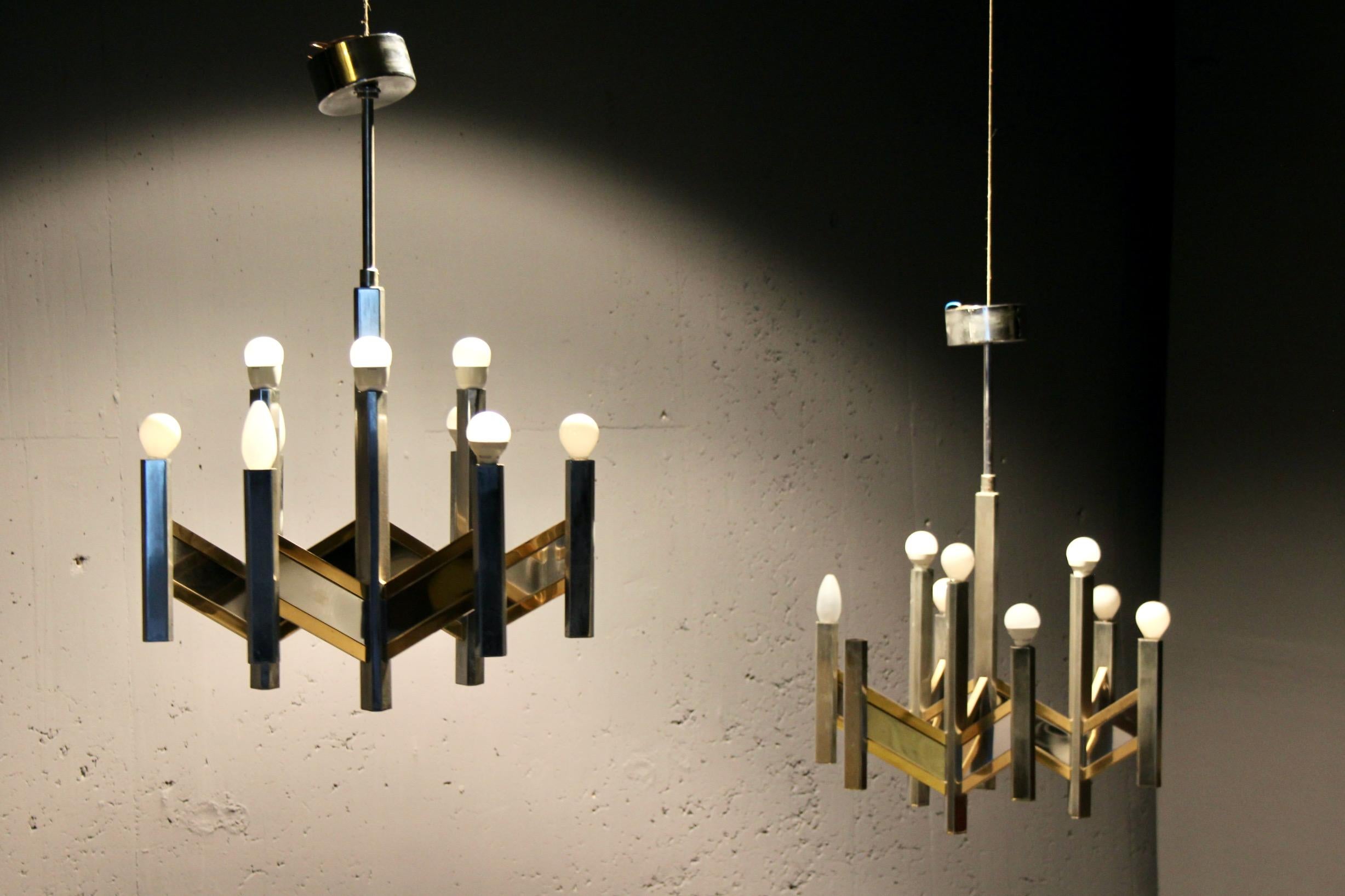 Late 20th Century Pair of Sciolari bicolor metal chandelier For Sale