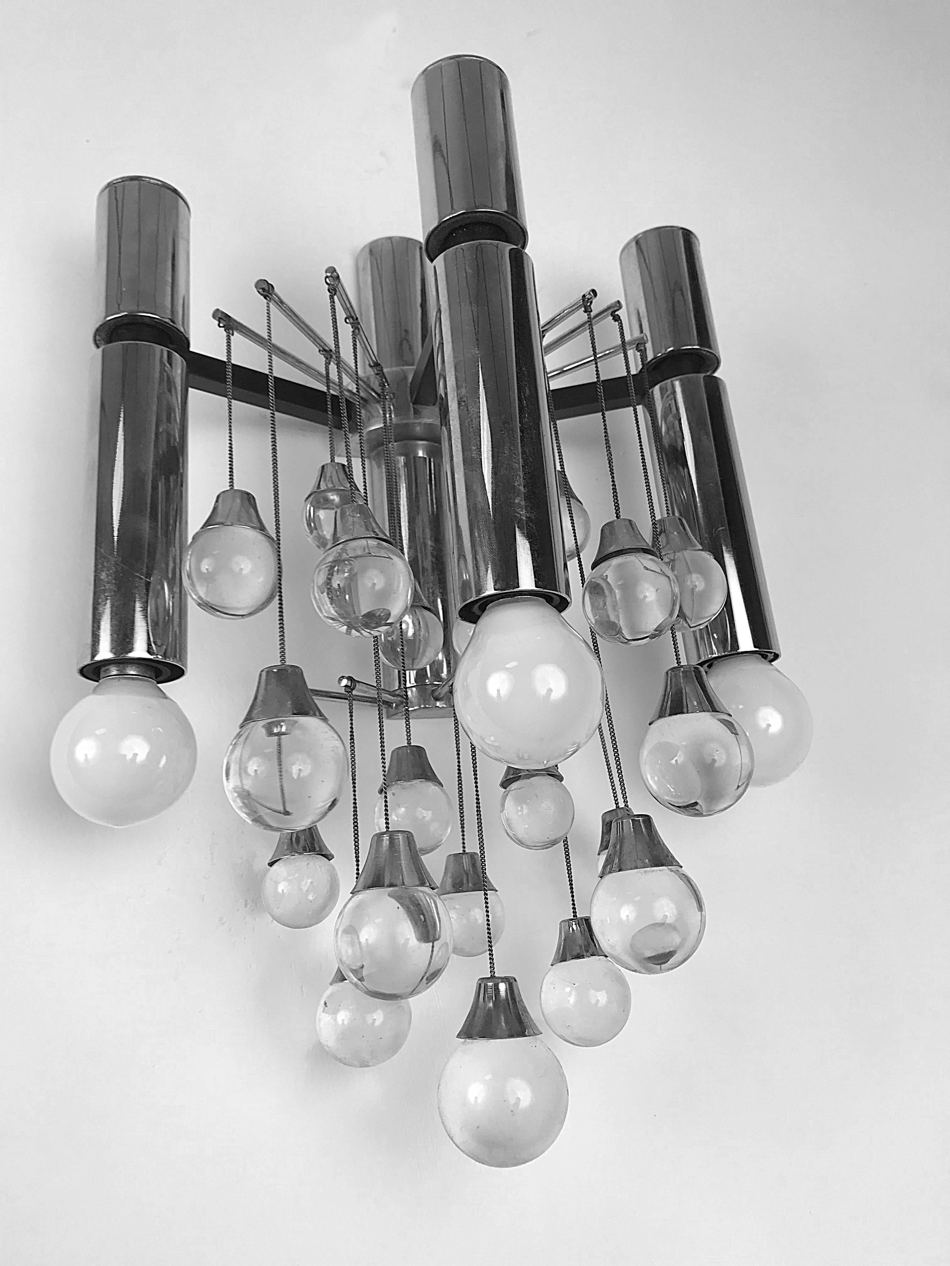 Pair of Sciolari Chrome and Glass Italian Sconces with Three Lights, 1960s For Sale 5