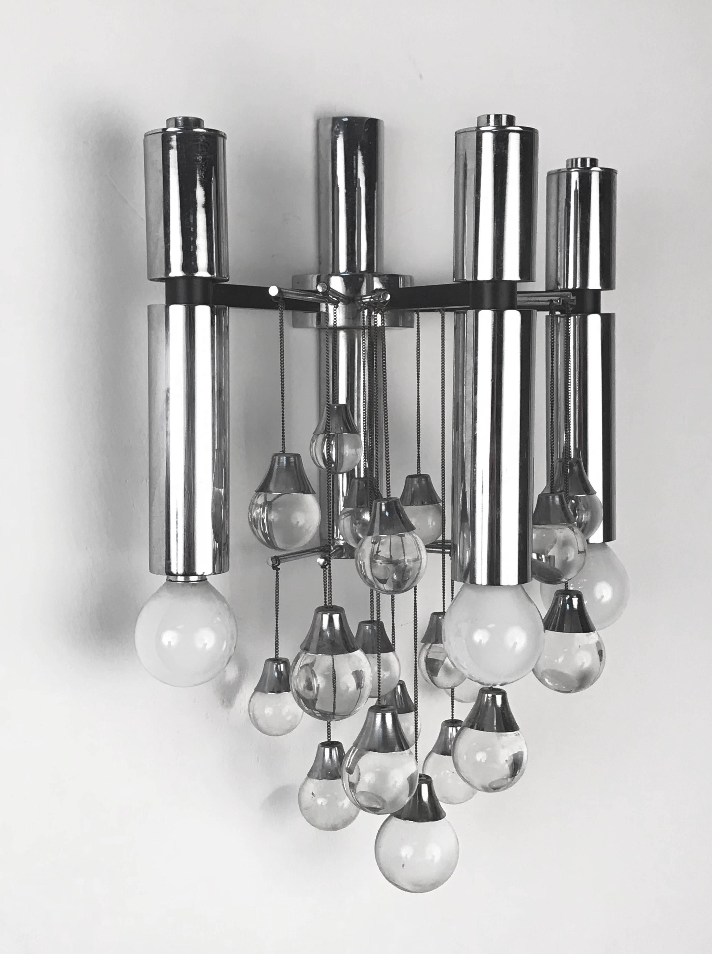 Pair of Sciolari Chrome and Glass Italian Sconces with Three Lights, 1960s For Sale 6
