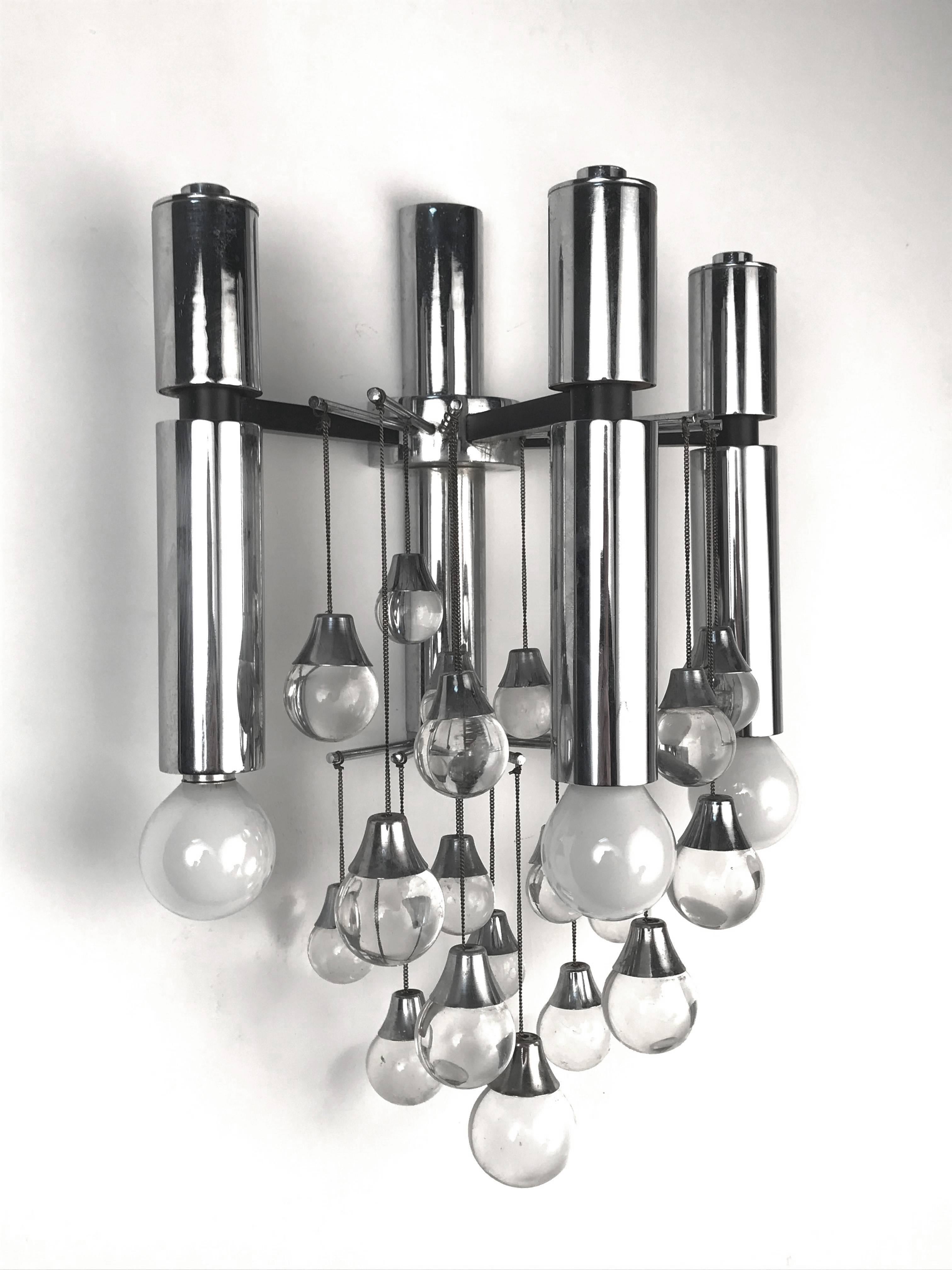 Pair of Sciolari Chrome and Glass Italian Sconces with Three Lights, 1960s For Sale 8