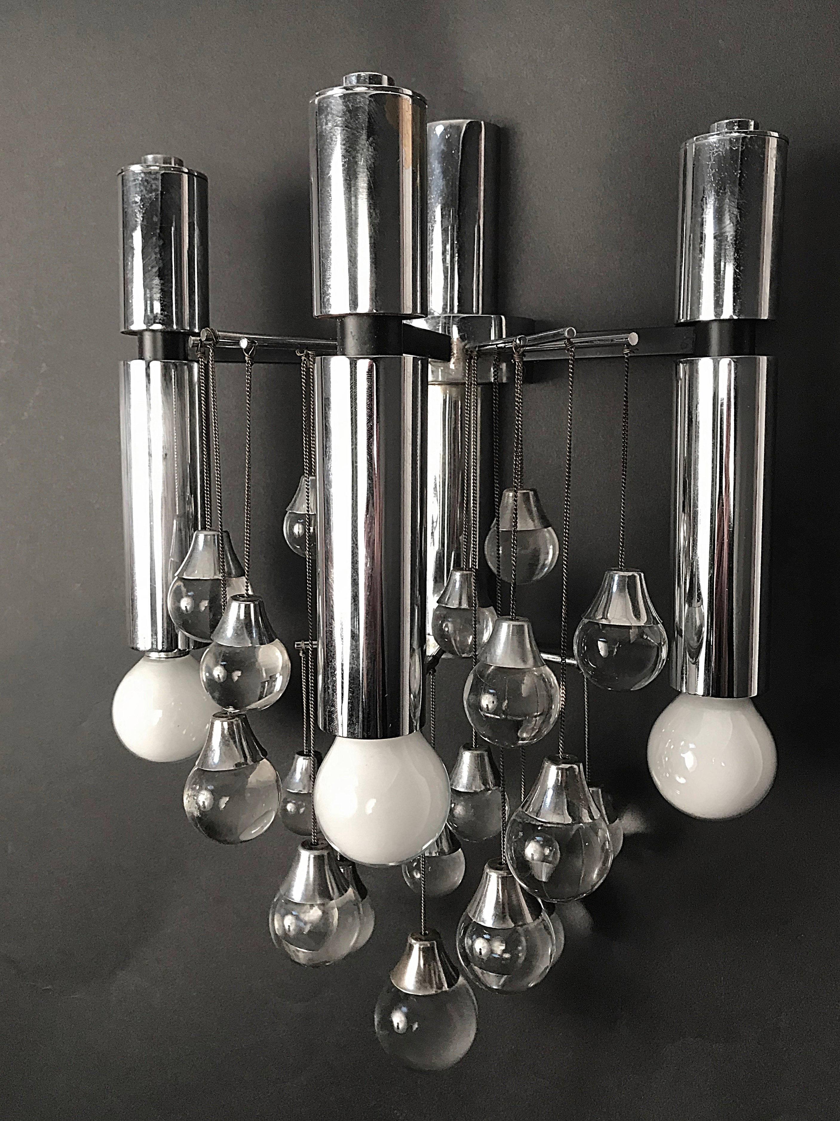 Pair of Sciolari Chrome and Glass Italian Sconces with Three Lights, 1960s For Sale 11