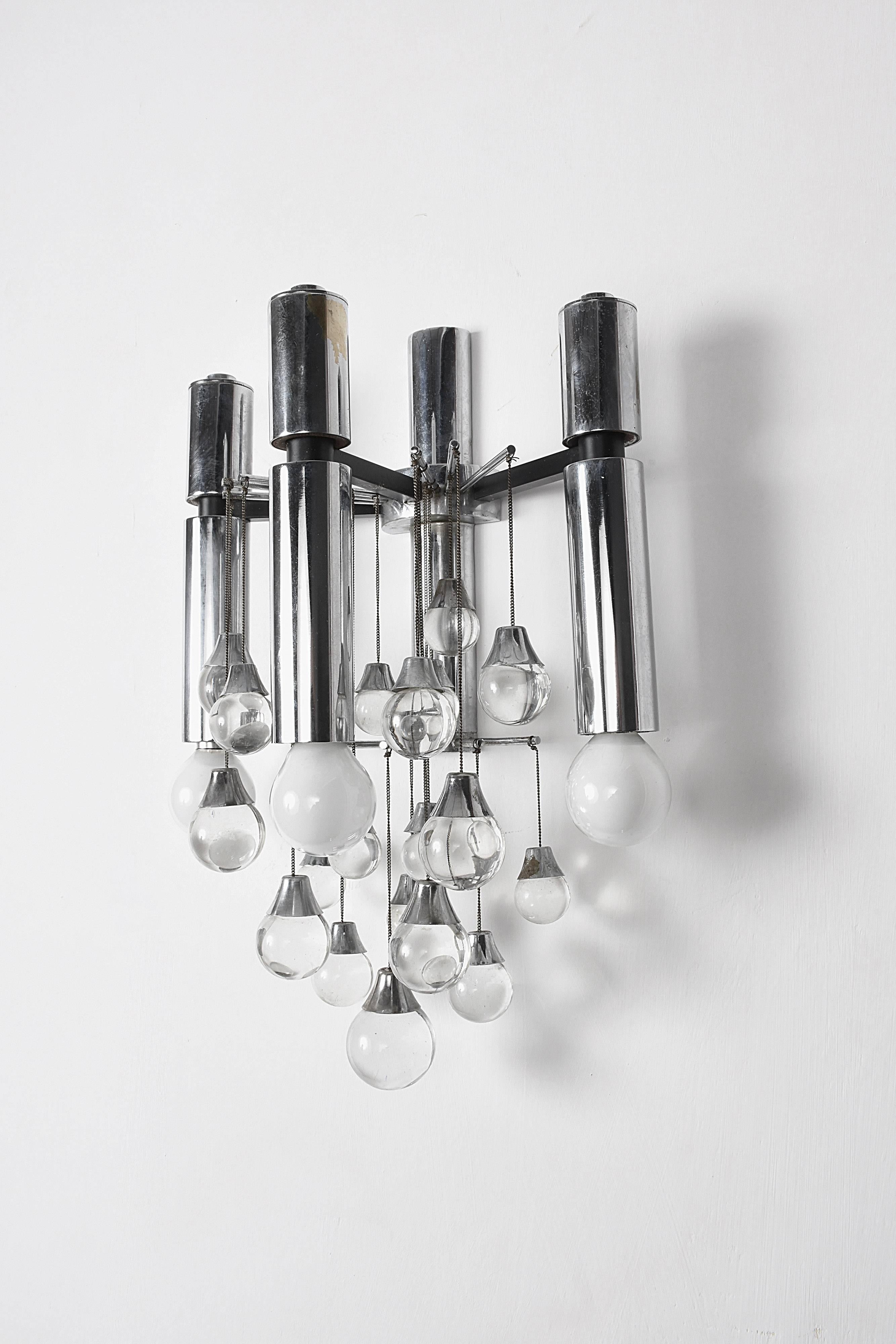Pair of Sciolari Chrome and Glass Italian Sconces with Three Lights, 1960s For Sale 2