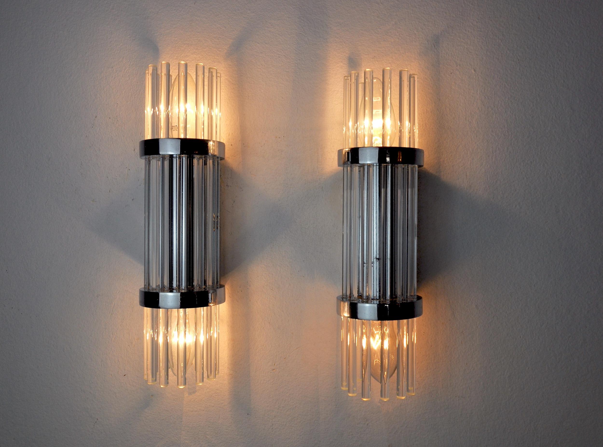 Pair of Sciolari Wall Lamps, Murano Glass, Italy, 1970 In Good Condition For Sale In BARCELONA, ES