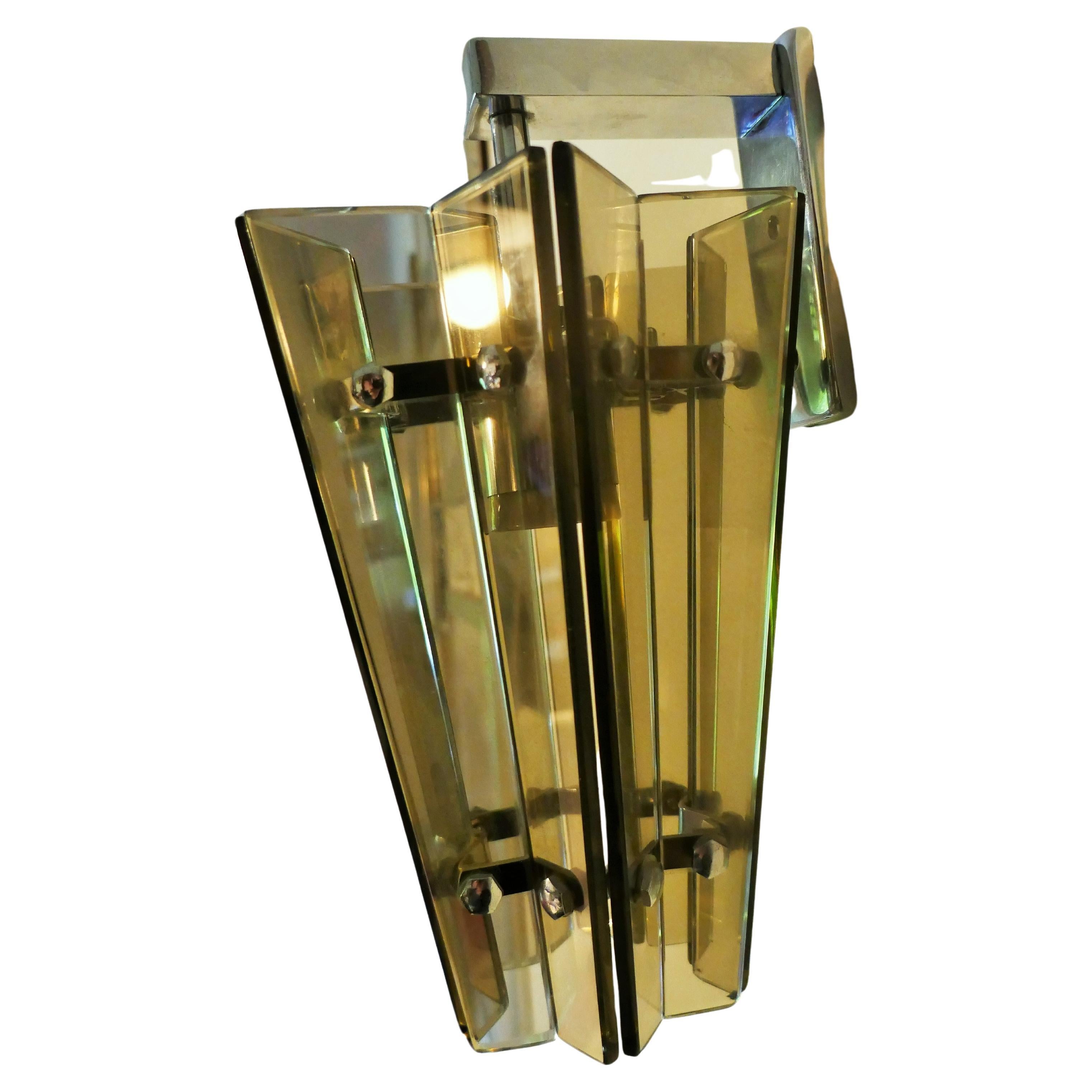 Italian Pair of sconces attributed to Veca For Sale