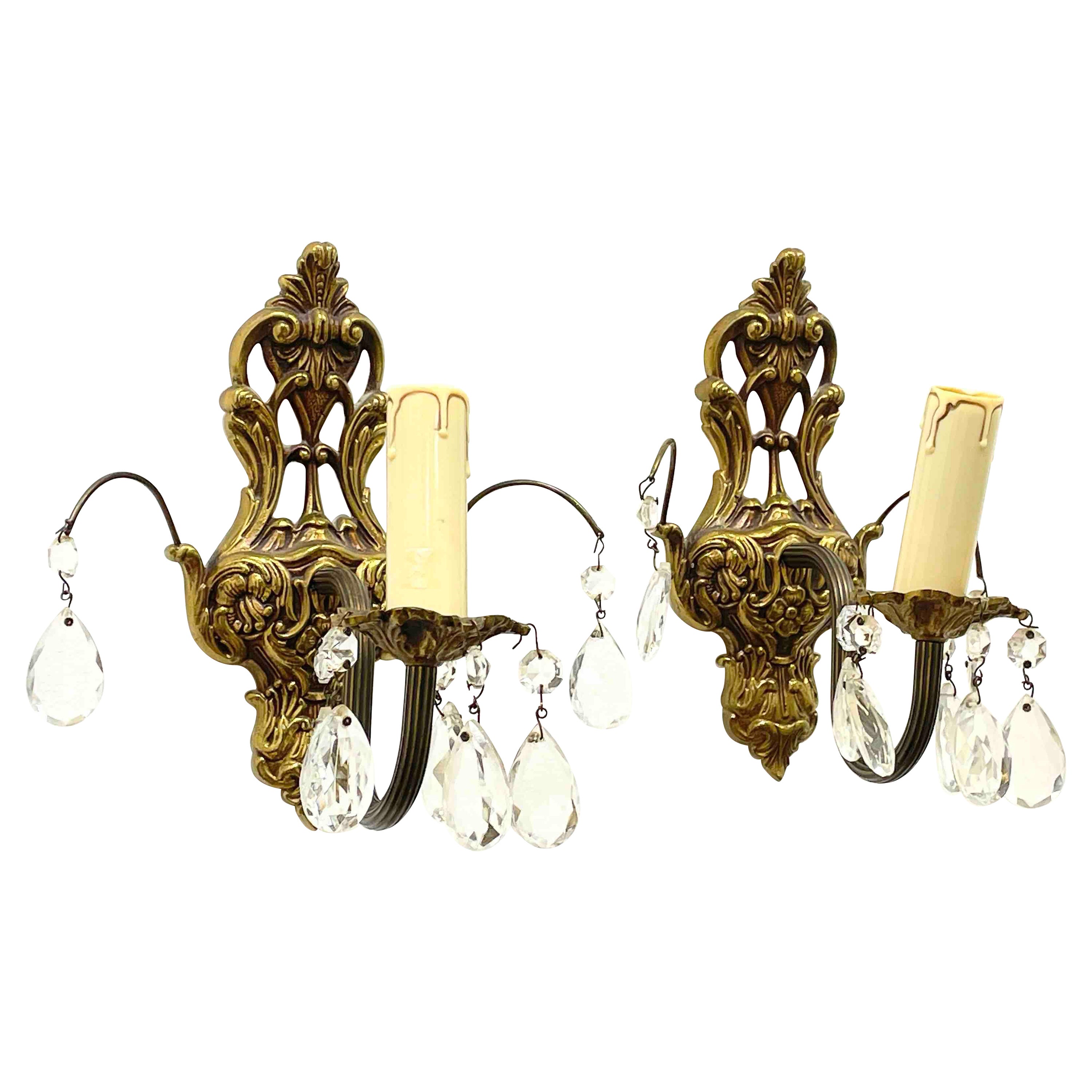 Paire d'appliques en bronze et verre de cristal, Suède, années 1950