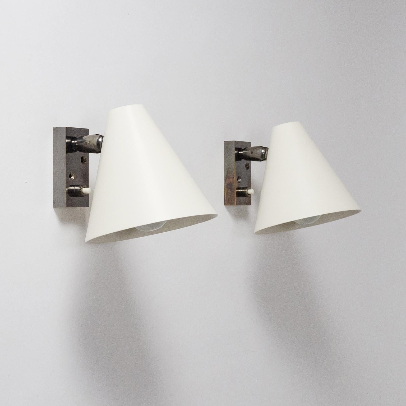 Pair of Sconces by Giuseppe Ostuni for O-Luce, circa 1957 5