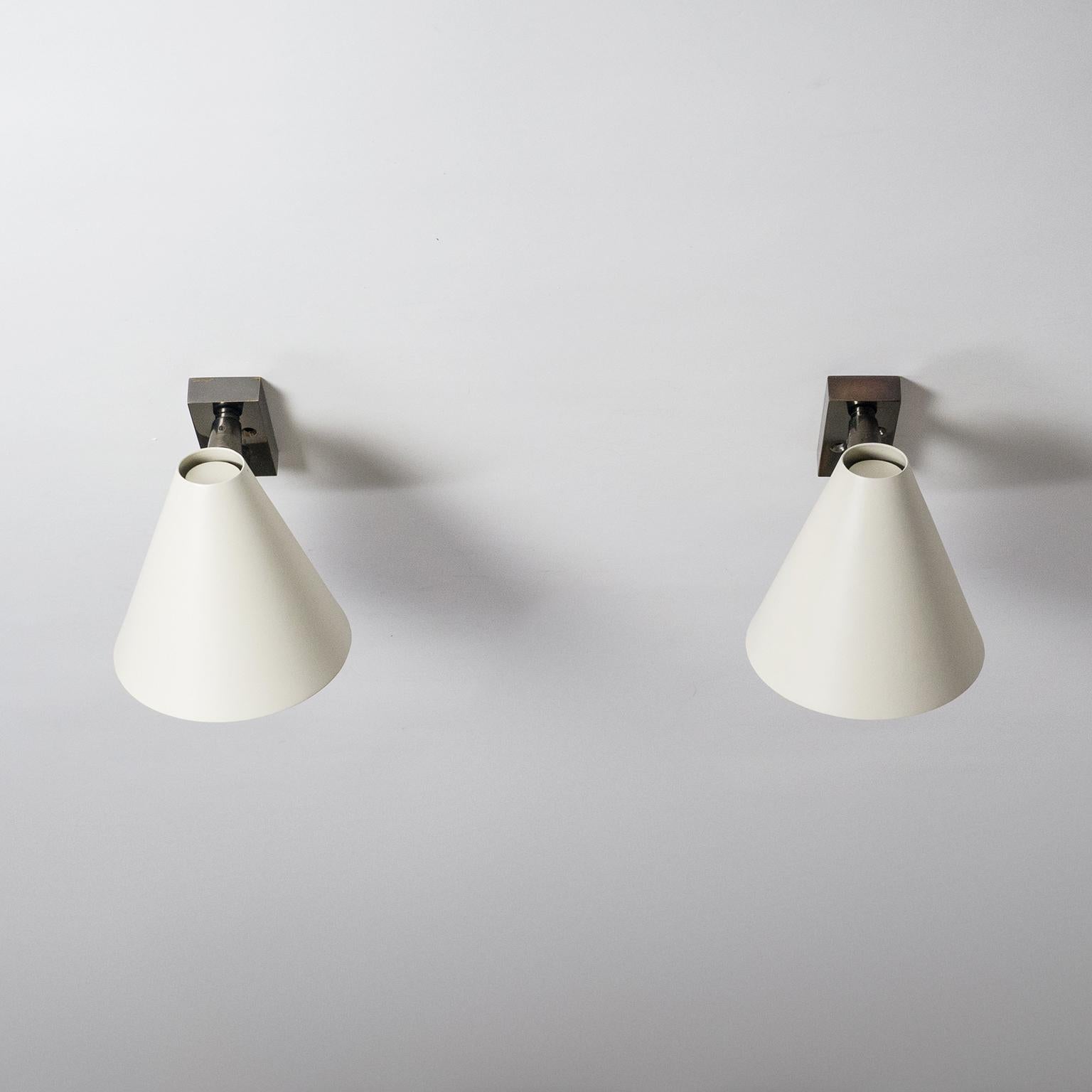 Pair of Sconces by Giuseppe Ostuni for O-Luce, circa 1957 1