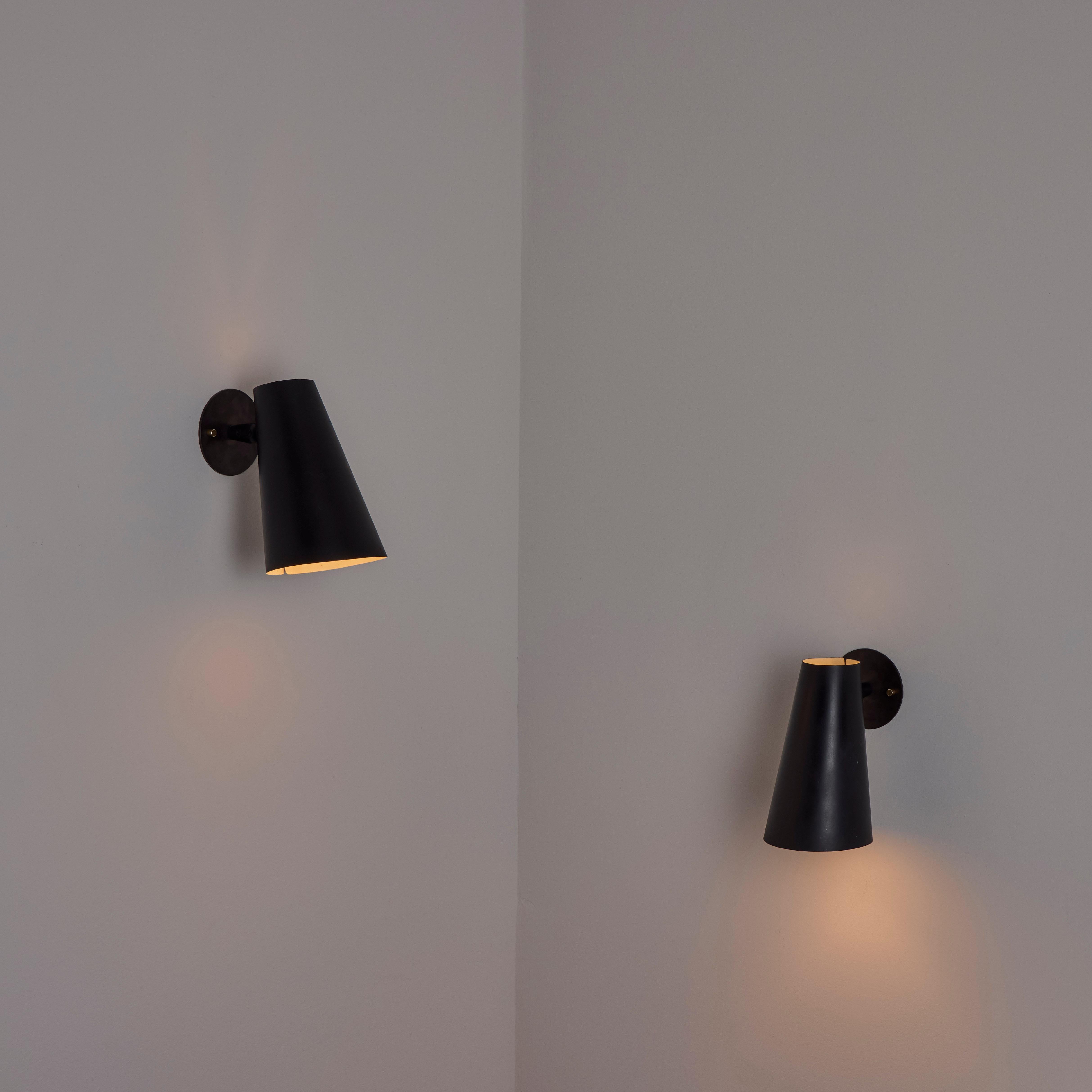 Pair of Sconces by Giuseppe Ostuni for Oluce For Sale 4