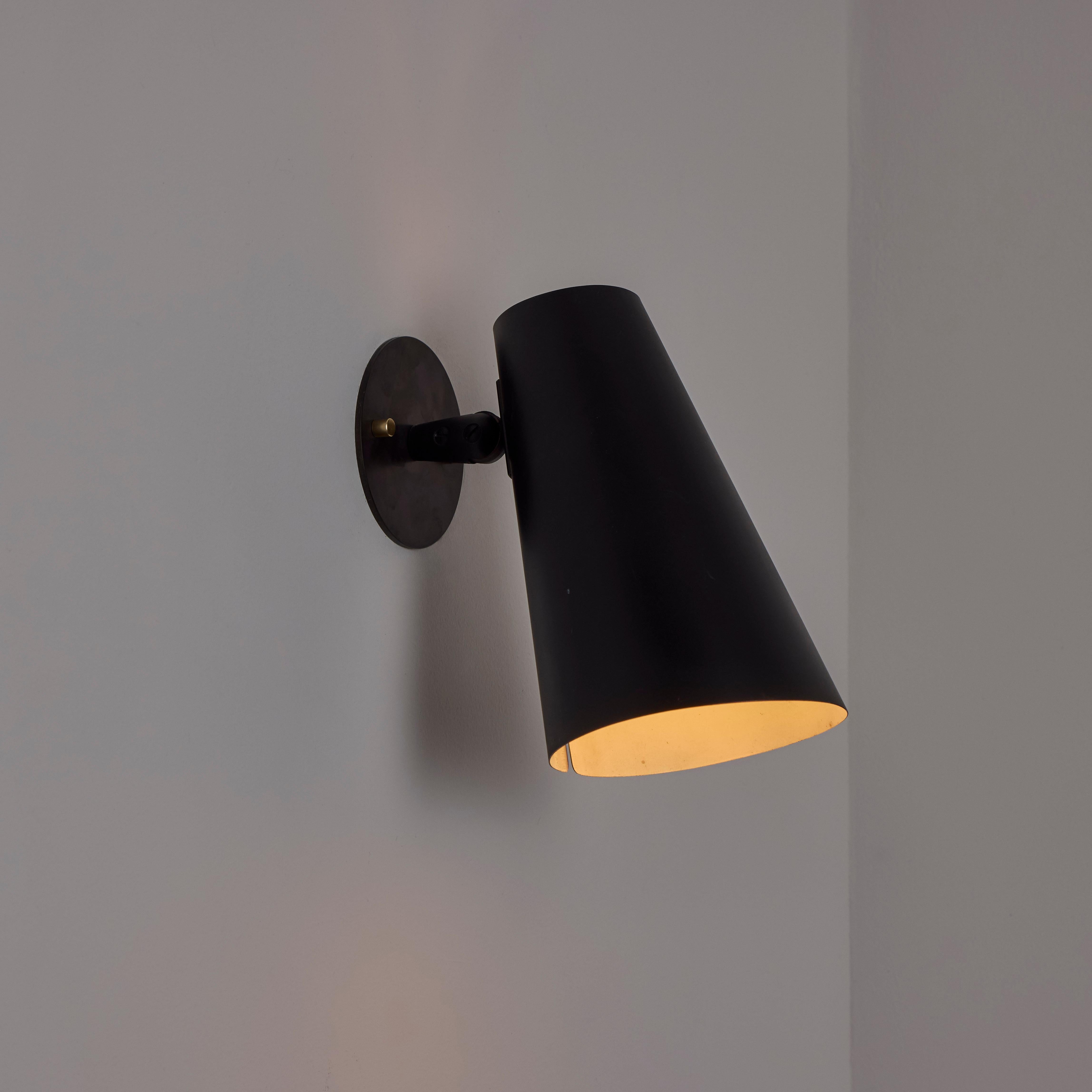 Pair of Sconces by Giuseppe Ostuni for Oluce For Sale 1