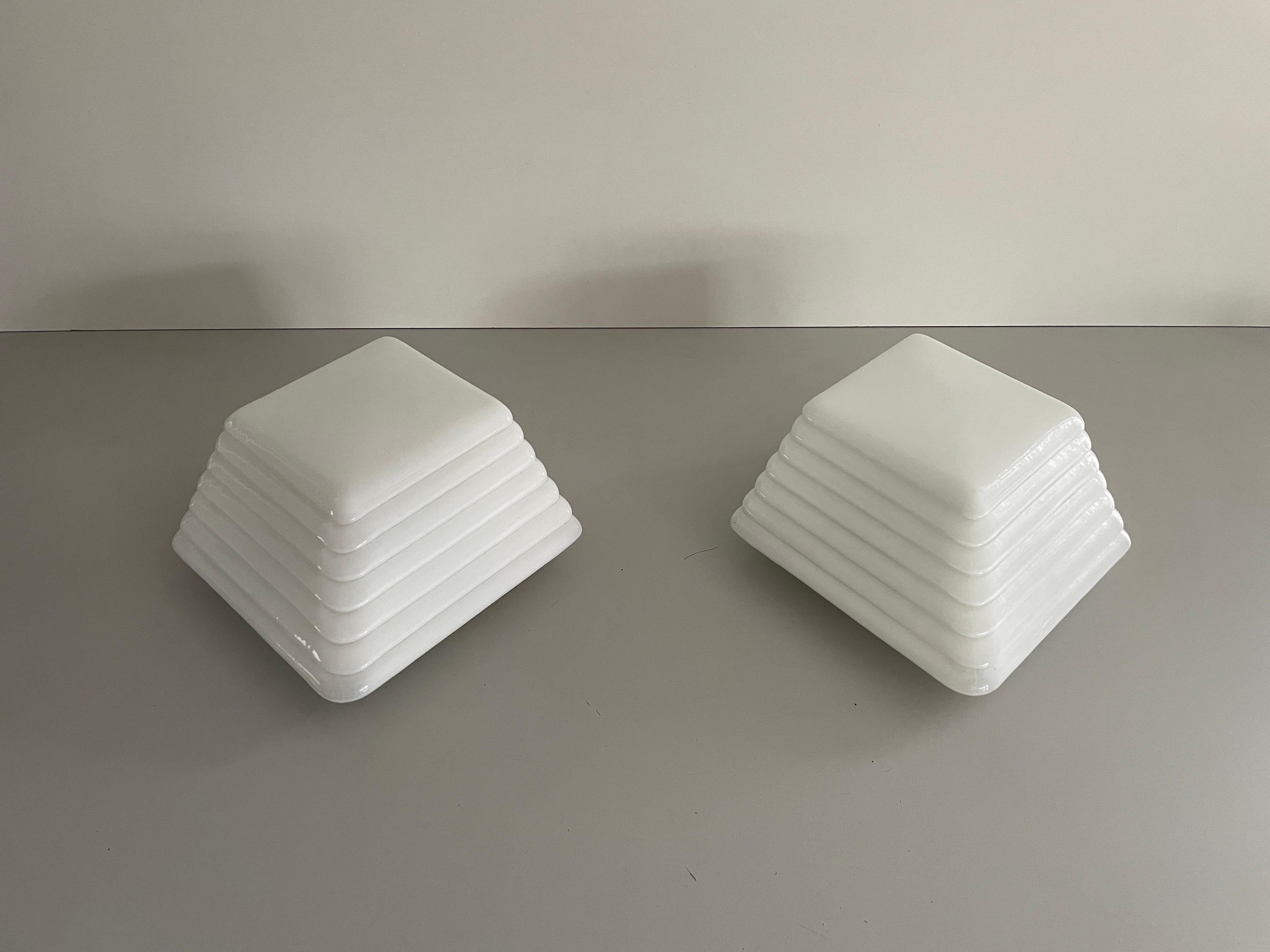 Fine XX secolo Coppia di lampade di Leucos, anni '70, Italia in vendita
