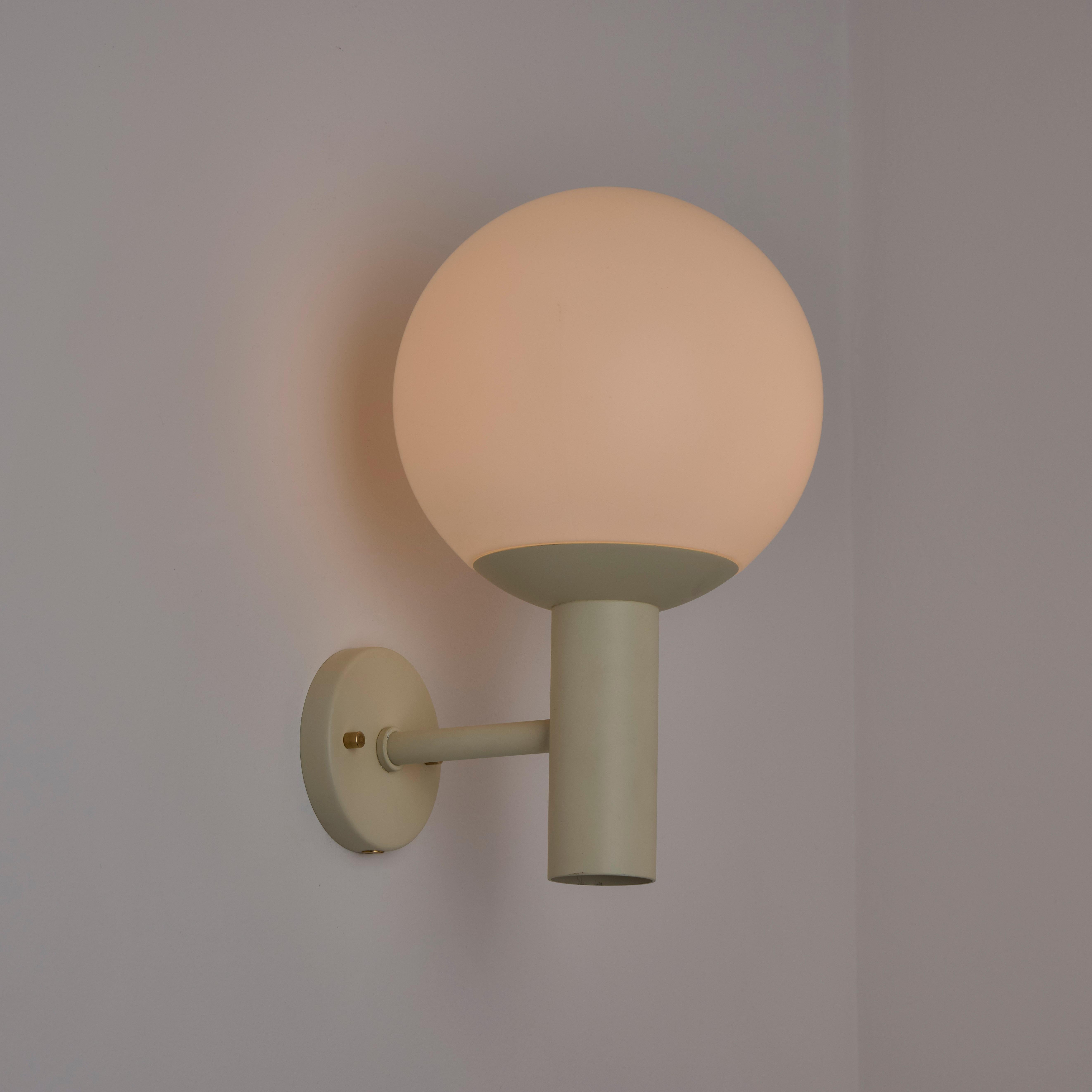 Satinato Coppia di  Applique di RAAK in vendita