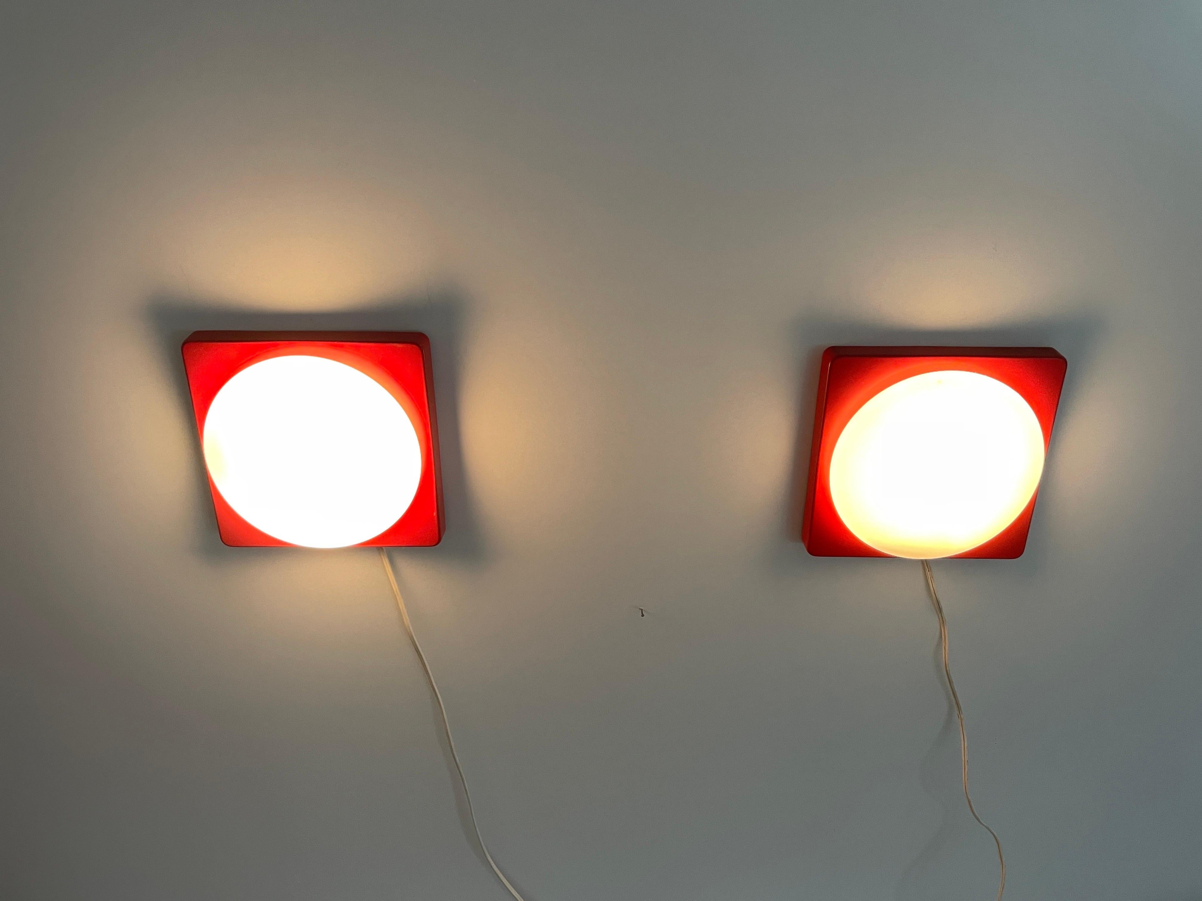 Pareja de apliques de Rolf Krüger para Heinz Neuhaus Leuchten, años 70, Alemania en venta 9