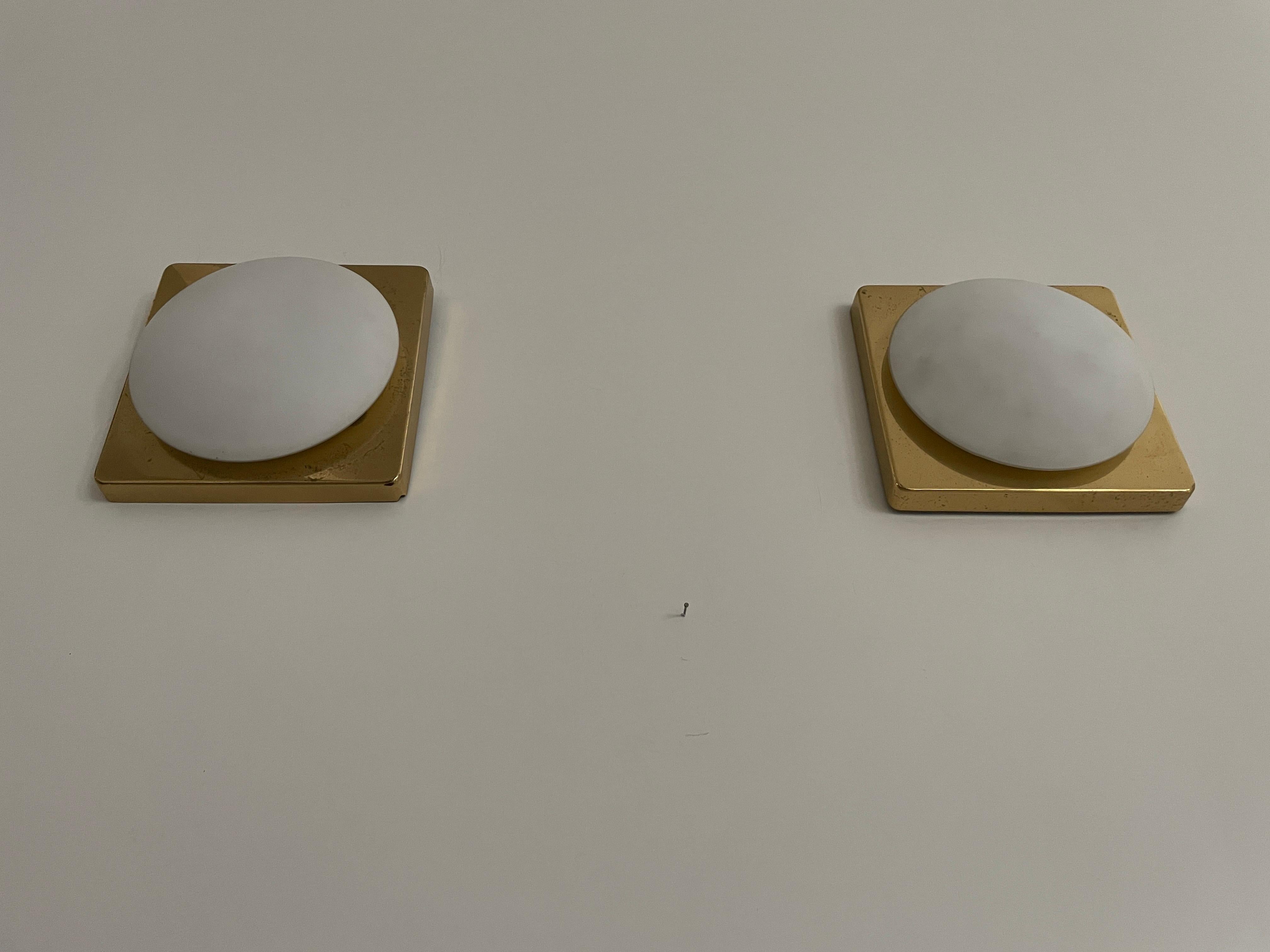 Tedesco Coppia di applique di Rolf Krüger per Heinz Neuhaus Leuchten, anni '70, Germania in vendita