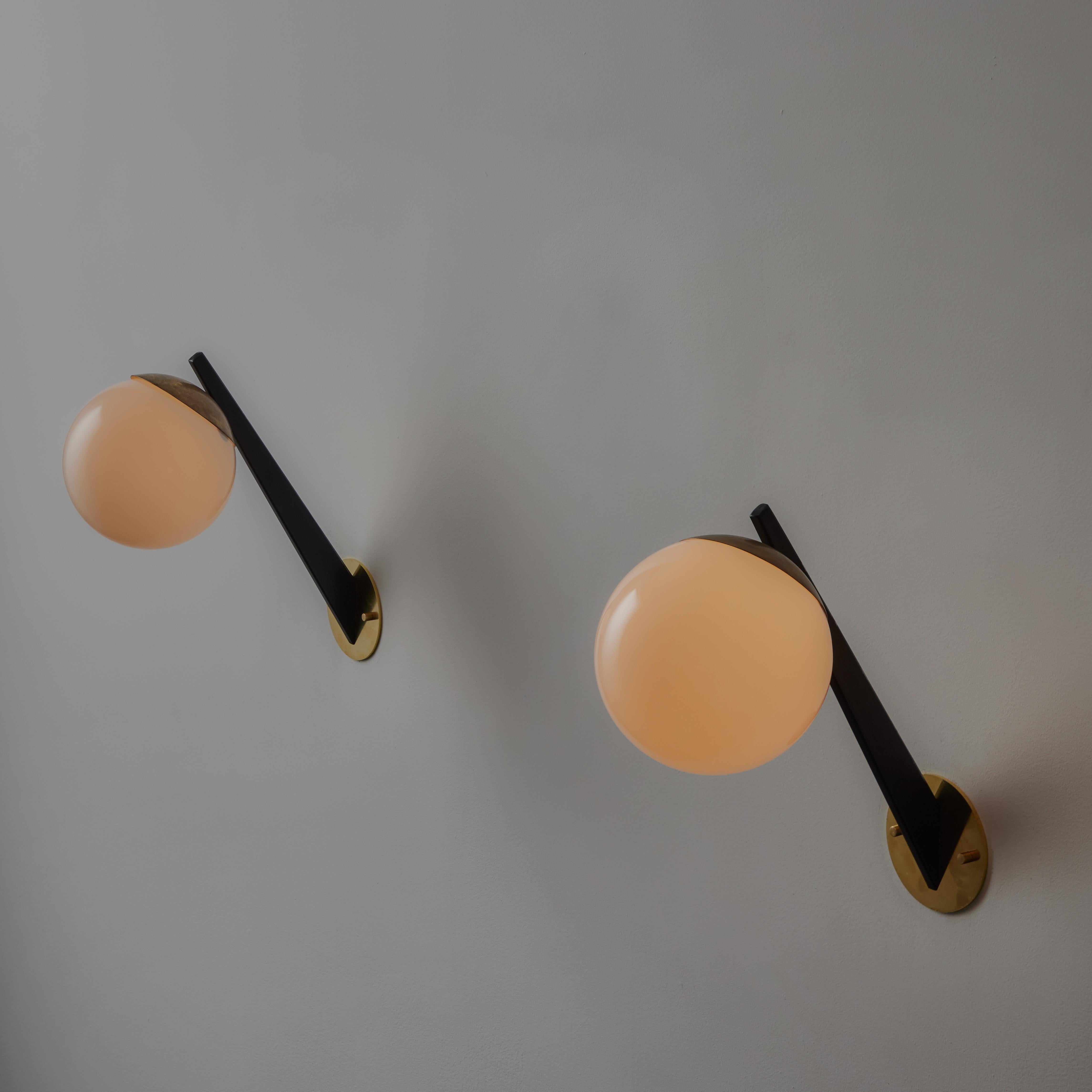 Mid-Century Modern Pair of Sconces by Stilnovo For Sale
