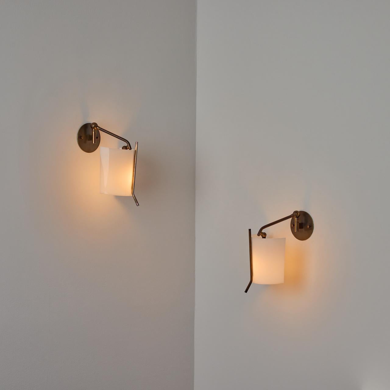 Pair of Sconces by Stilnovo (20. Jahrhundert) im Angebot