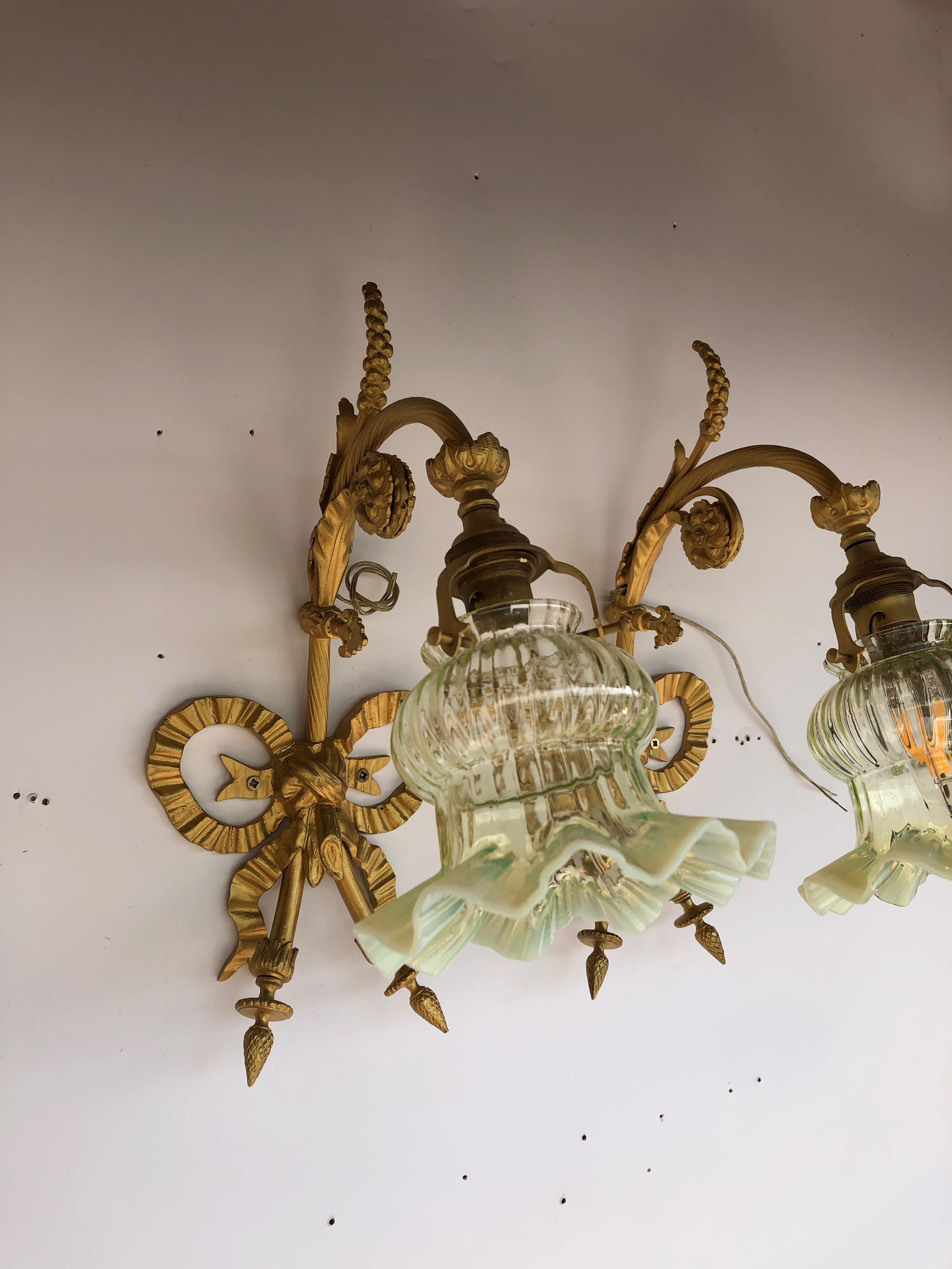 Pair of Sconces Early 20th in Bronze Louis XVI Style In Good Condition For Sale In NANTES, FR