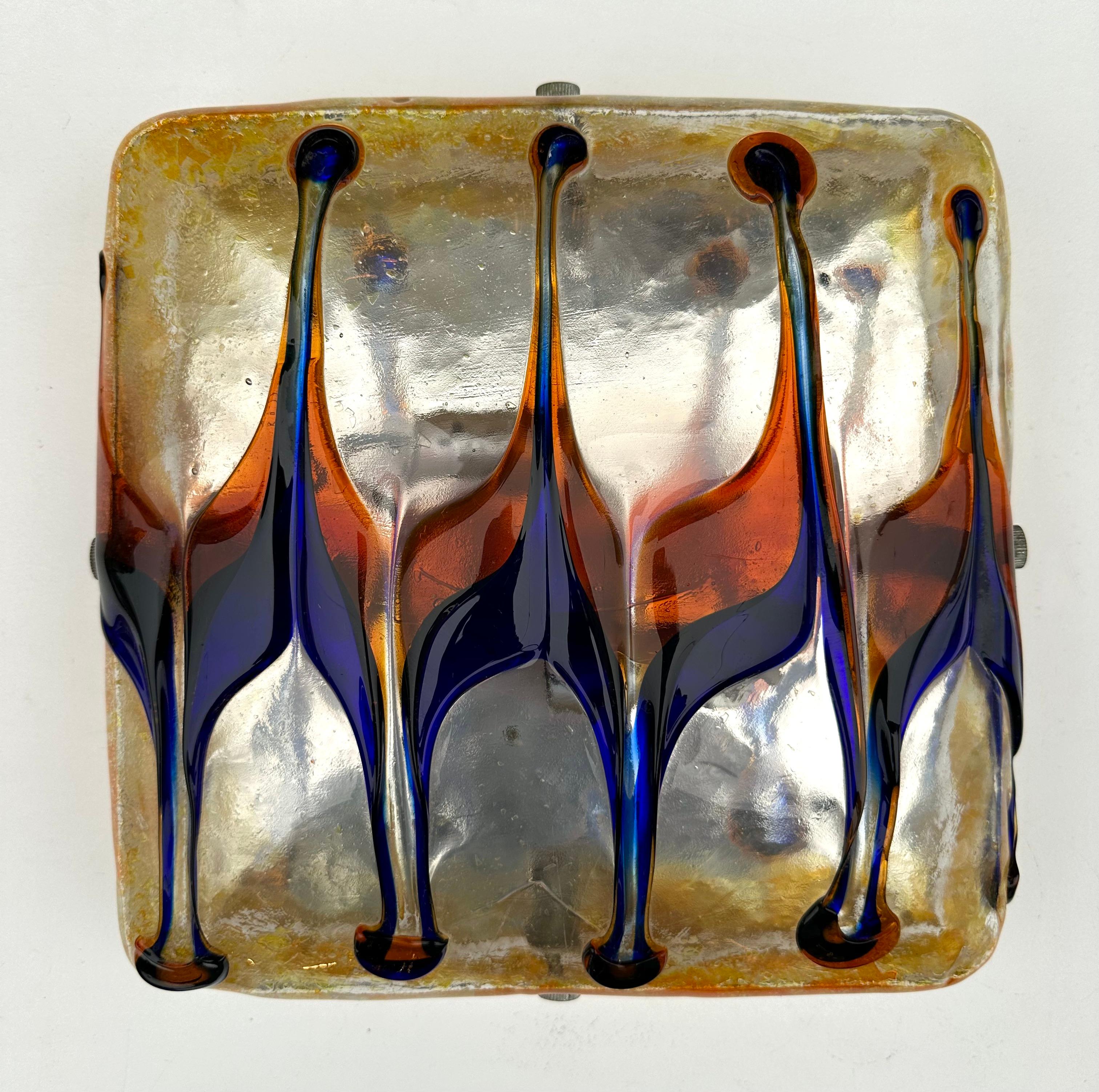Mid-Century Modern Space Age pair of wall lights lamps sconces Harlequin textured multicolored murano glass and metal. Can be use as flush mount. Famous italian design like Venini, Vistosi, La Murrina, Aldo Carlo Nason for Mazzega, Stilnovo, Joe