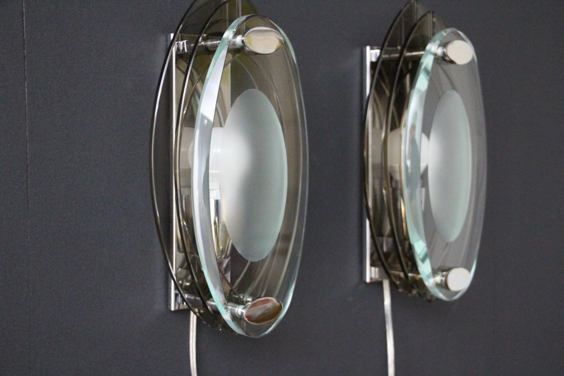 Mid-Century Modern Paire d'appliques en verre de cristal dans le style de Max Ingrand et Fontana Arte en vente