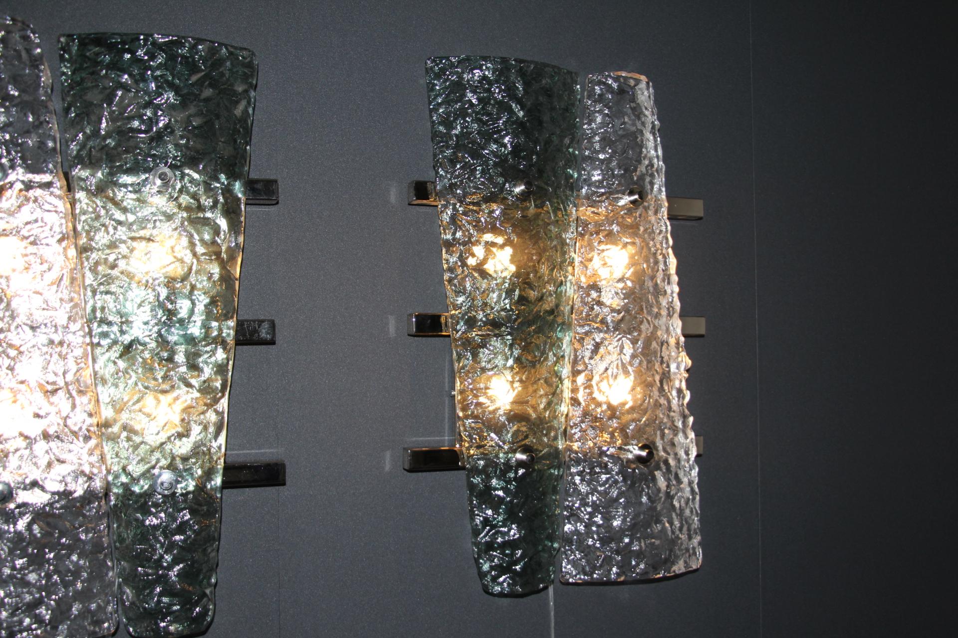 Paire d'appliques en verre de Murano vert émeraude et cristal sur cadre argenté en vente 7