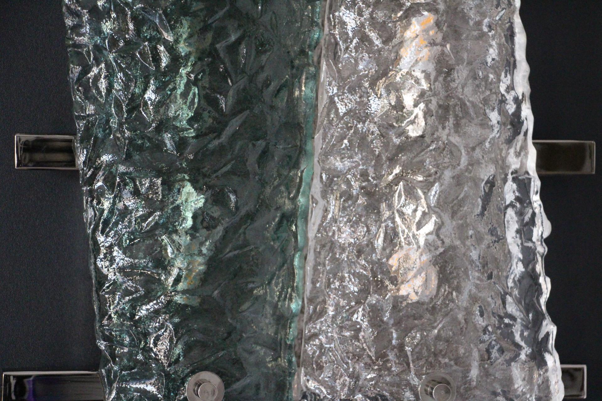 Paire d'appliques en verre de Murano vert émeraude et cristal sur cadre argenté en vente 2