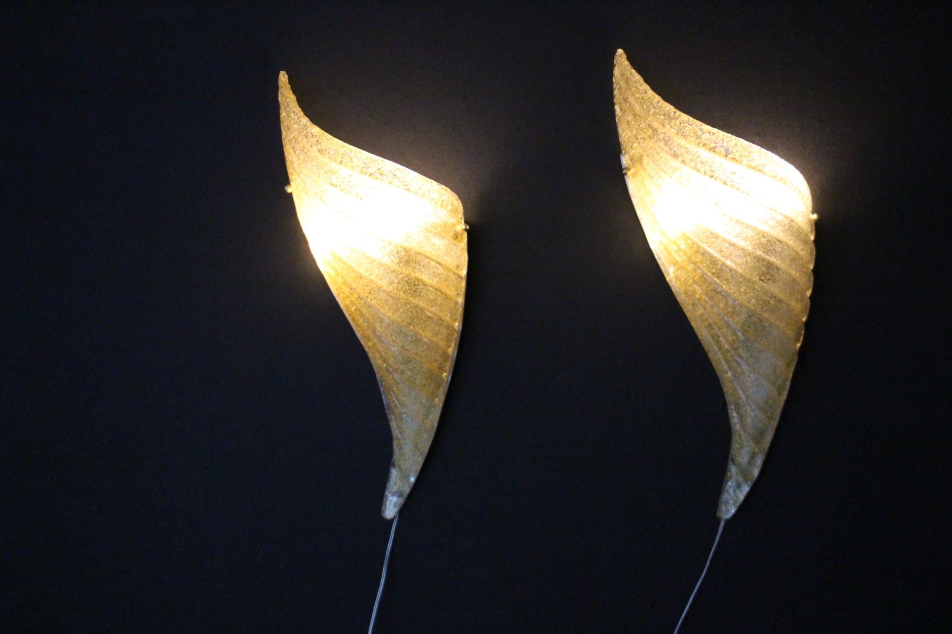 Pair of Sconces in Golden Murano Glass Modeled As Wings For Sale 5
