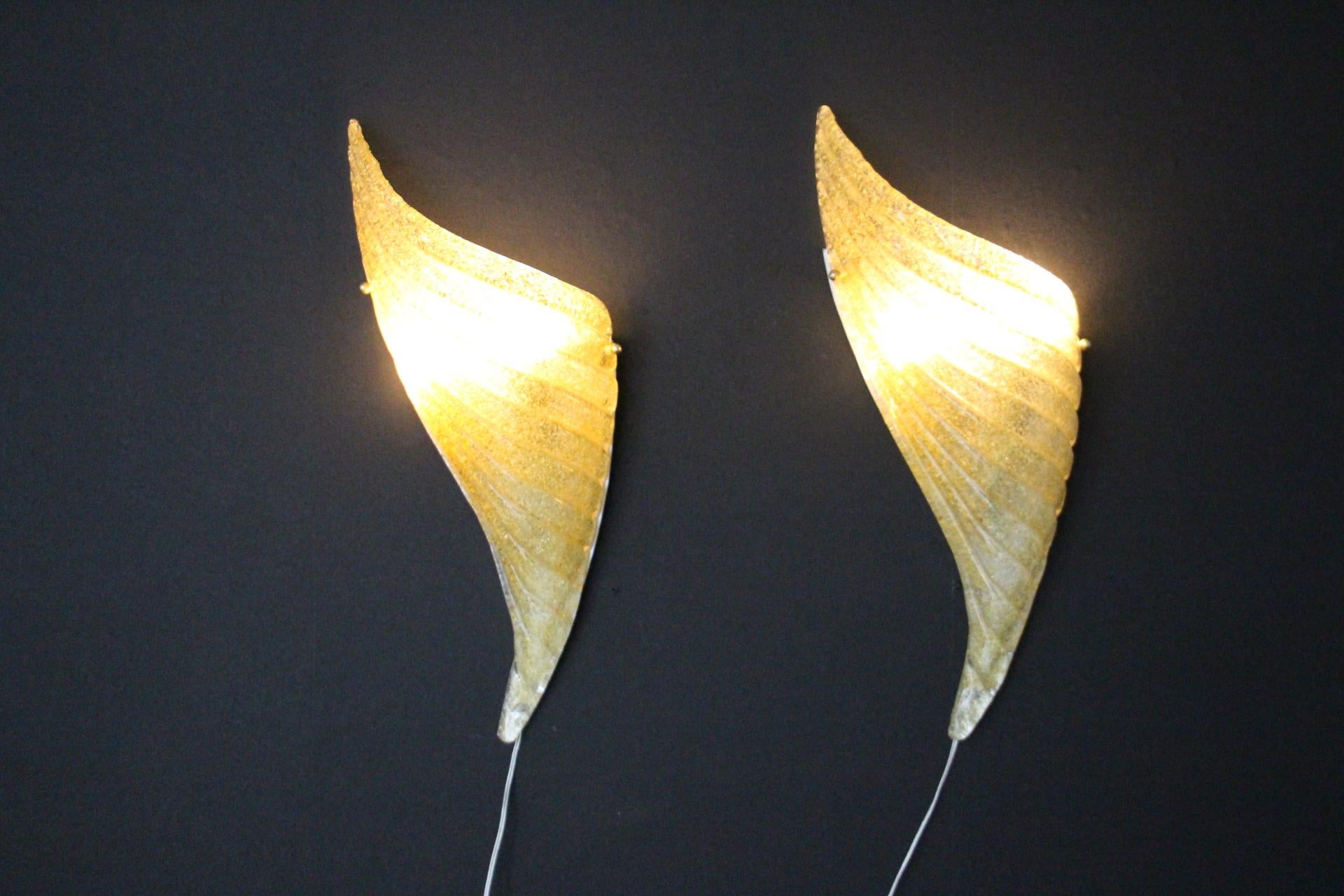 Pair of Sconces in Golden Murano Glass Modeled As Wings For Sale 7