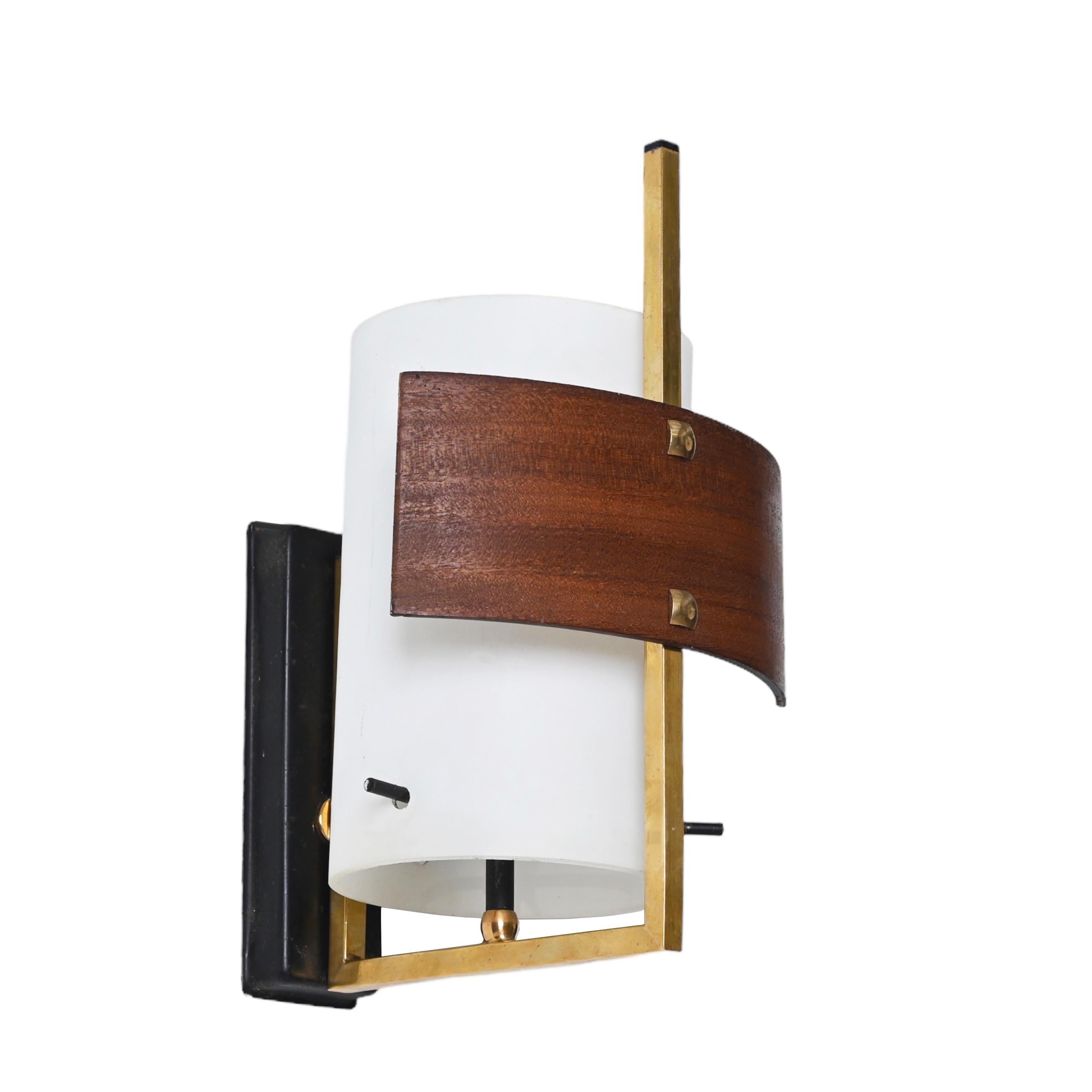 Mid-Century Modern Pair of Sconces in Opaline Glass, Brass and Teak by Studio Reggiani, Italy 1960s For Sale