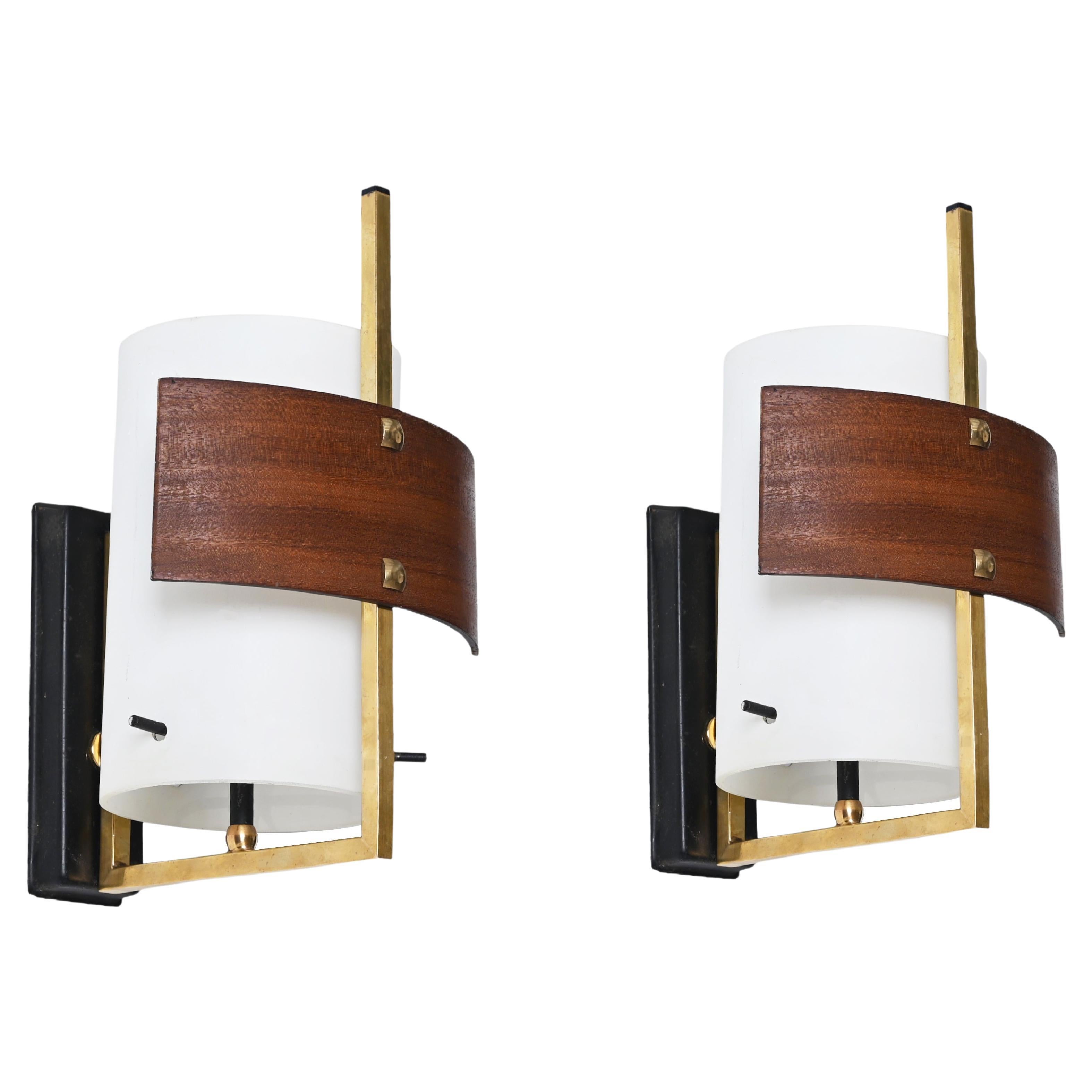 Pair of Sconces in Opaline Glass, Brass and Teak by Studio Reggiani, Italy 1960s For Sale