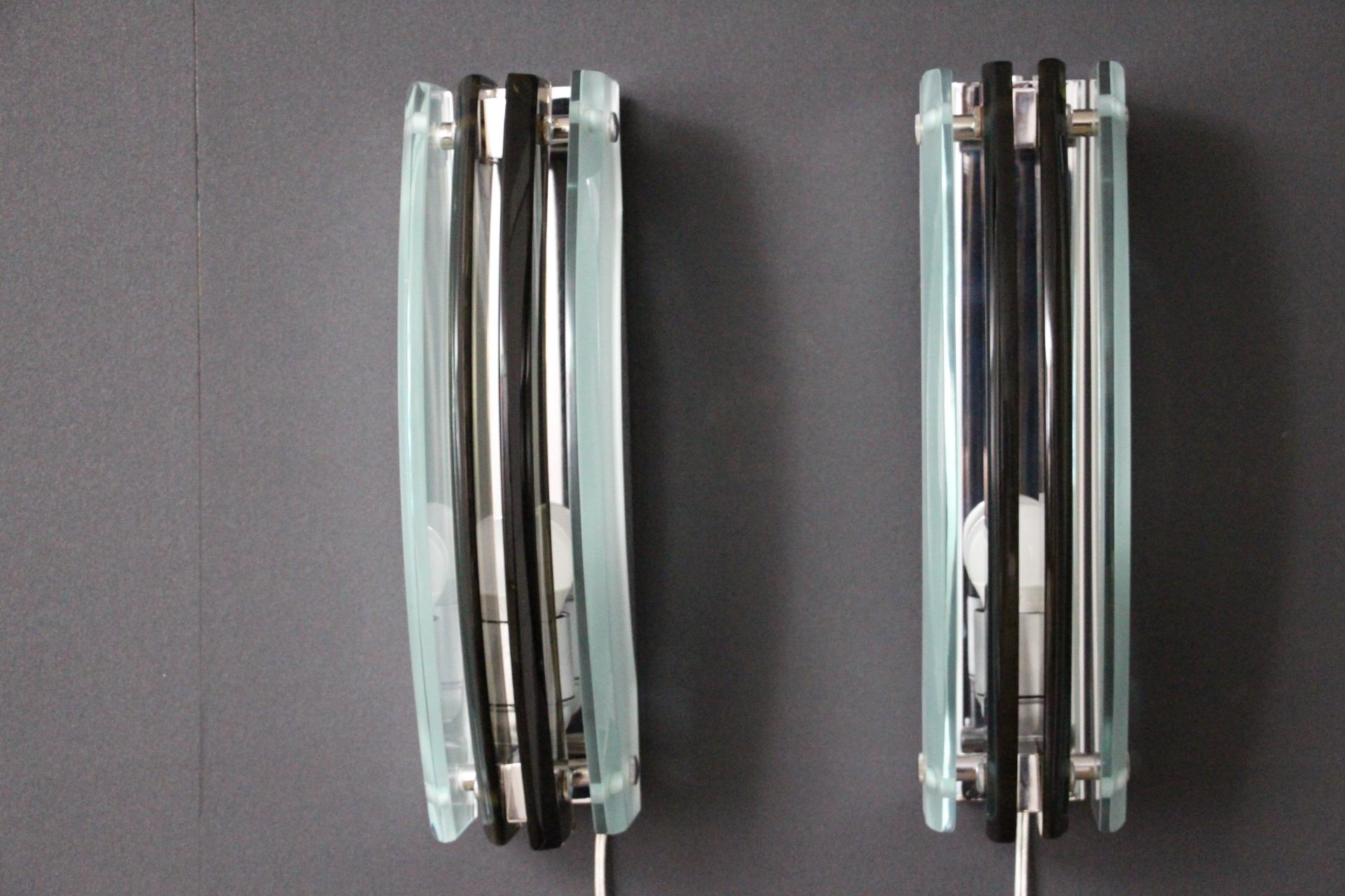 Mid-Century Modern Pair of Sconces in Smoked and Light Green Glass in the Style of Max Ingrand For Sale
