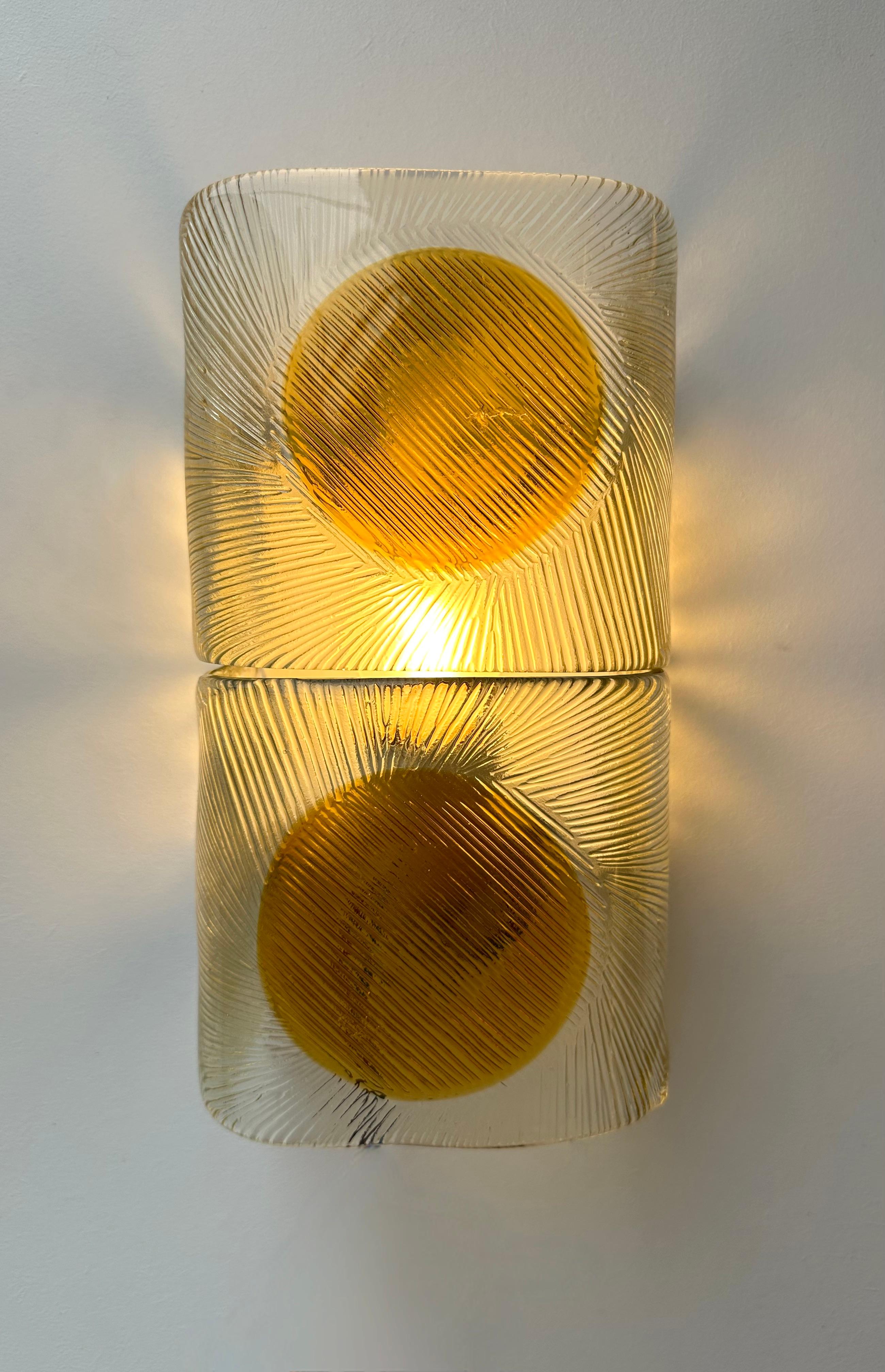 Laiton Paire d'appliques en verre de Murano par Mazzega, Italie, 1970 en vente