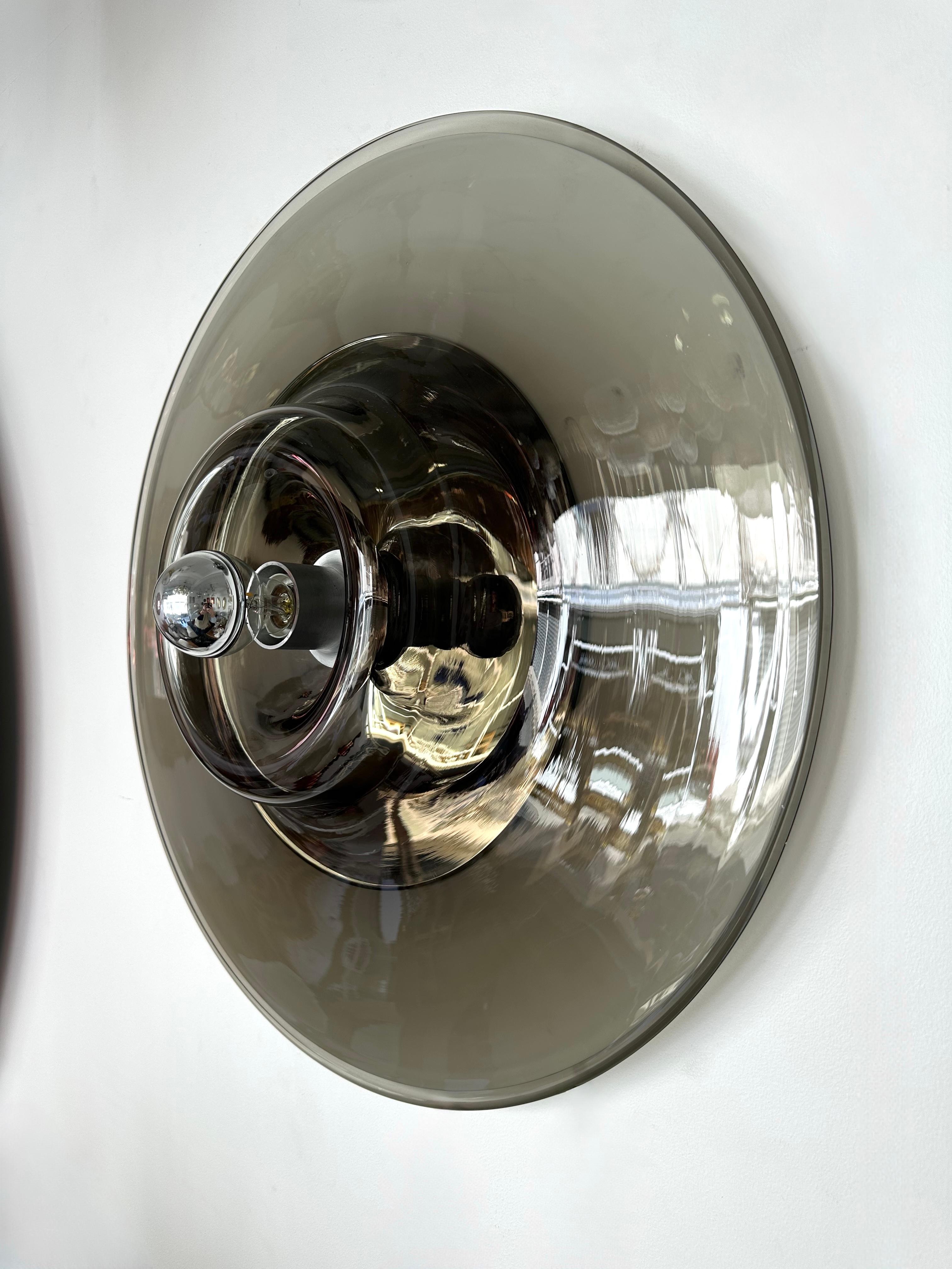Pair of Sconces Smoke Murano Glass by Pierre Cardin for Venini, Italy, 1970s For Sale 1