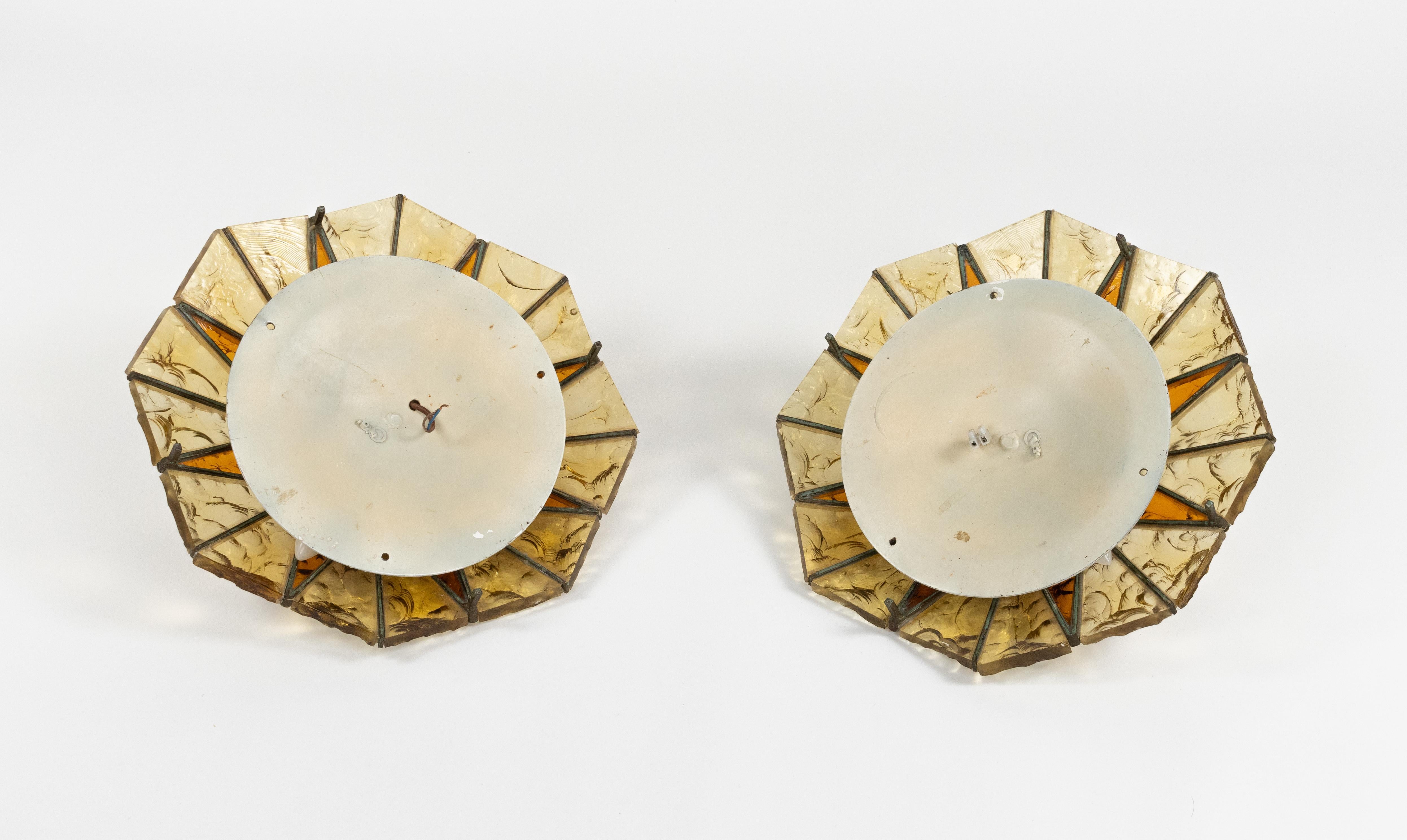 Coppia di applique in ferro battuto e vetro martellato di Poliarte, Italia anni '70 in vendita 8