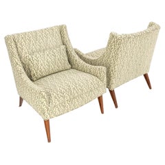 Pair of Scoop like Shape Light Profile Mid Century Modern Lounge Chairs Mint