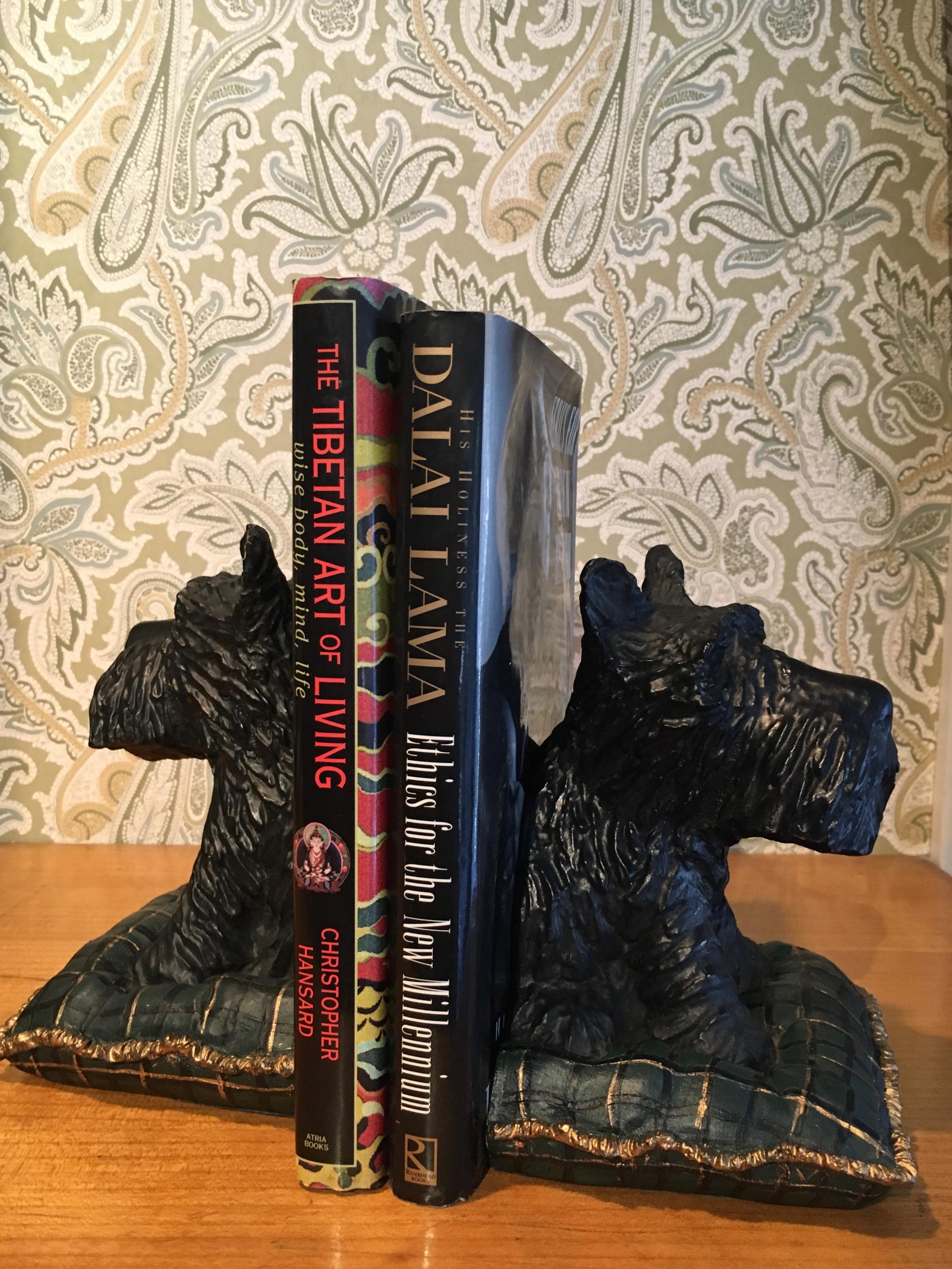 Pair of Scottie Dog Bookends In Good Condition In Los Angeles, CA