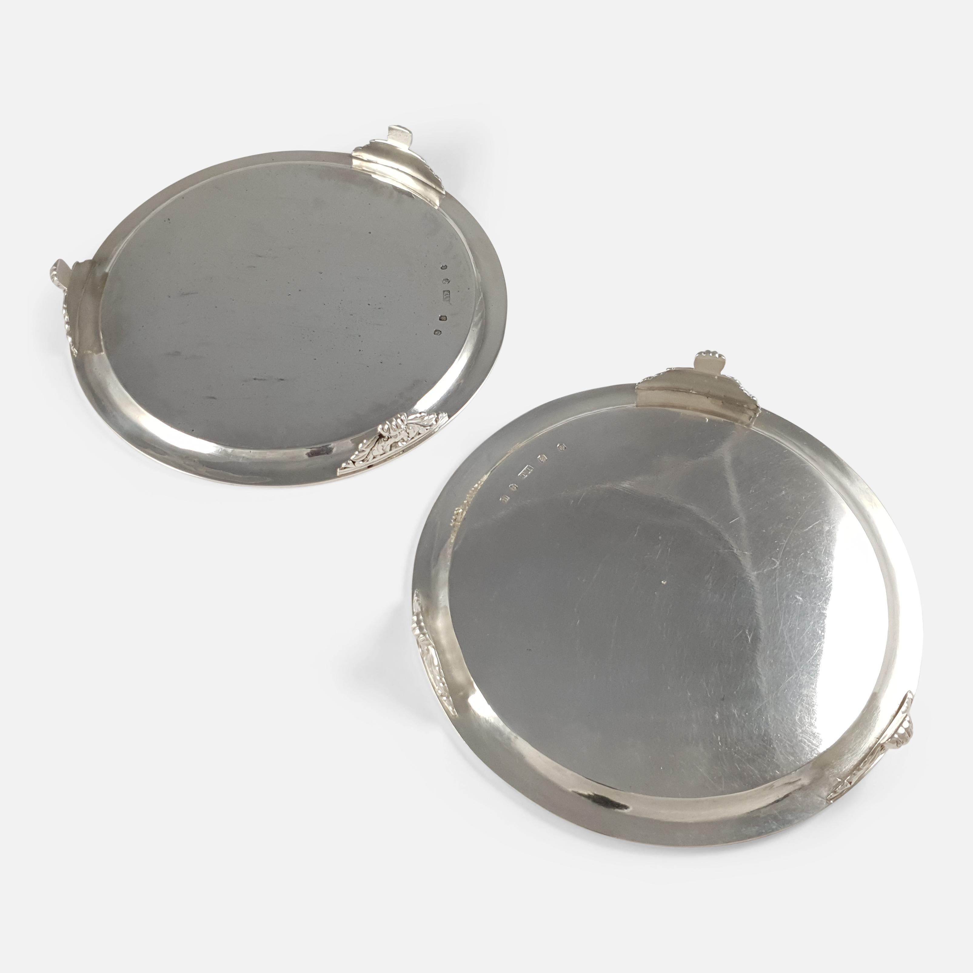 Early 19th Century Pair of Scottish George III Silver Salvers, Edinburgh 1818, McVicar Crest For Sale