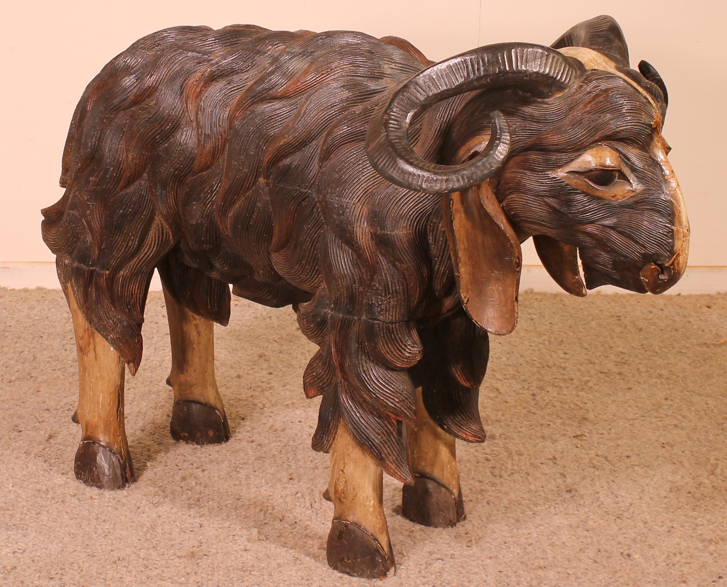 Pair of Scottish Ram in Polychrome Wood, 19 Century For Sale 5