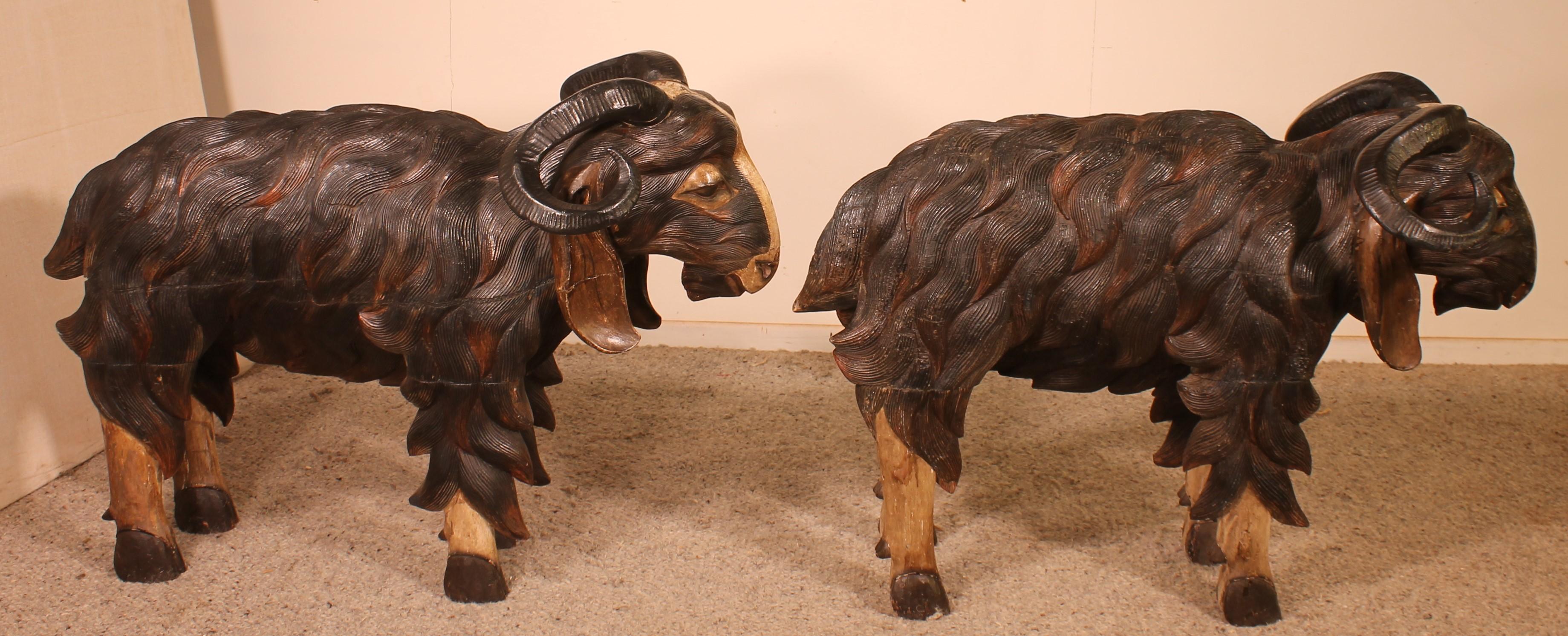 19th Century Pair of Scottish Ram in Polychrome Wood, 19 Century For Sale