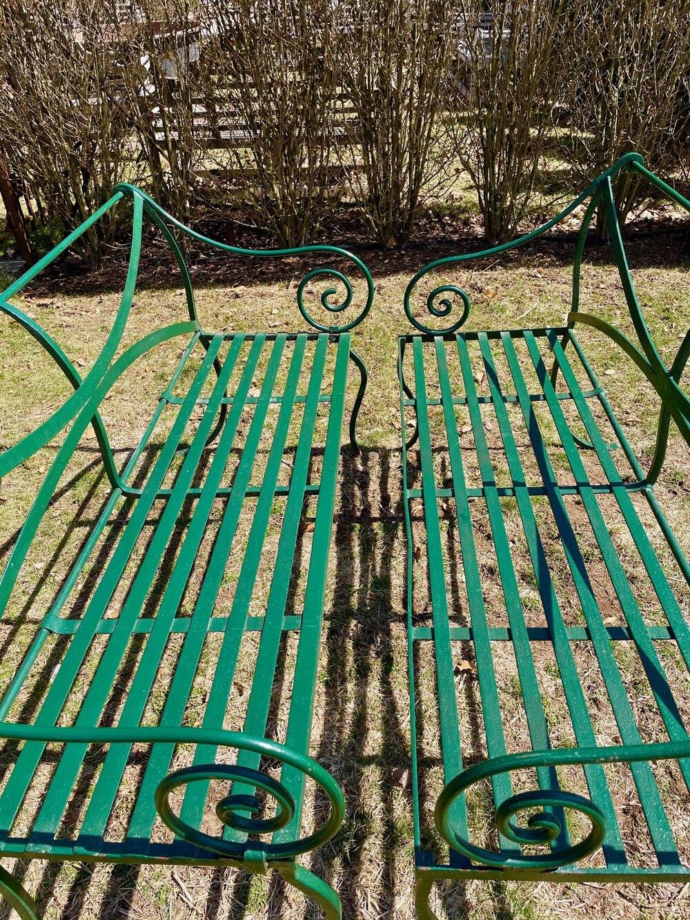Pair of Scottish Regency Wrought Iron Benches, CA 1820 In Good Condition For Sale In Woodbury, CT