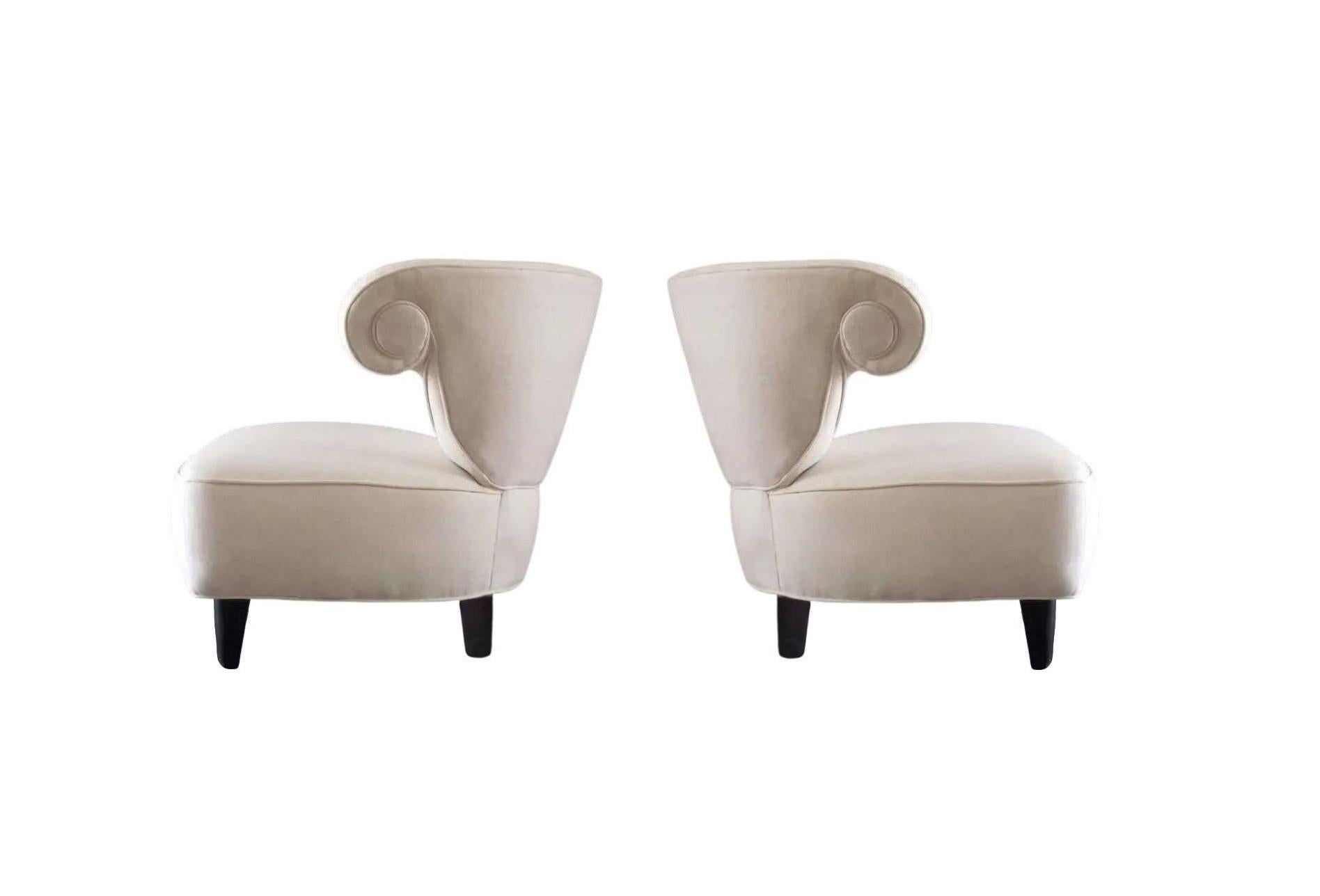 American Pair of Scrolled-Arm Chairs by Paul László, 1940s For Sale