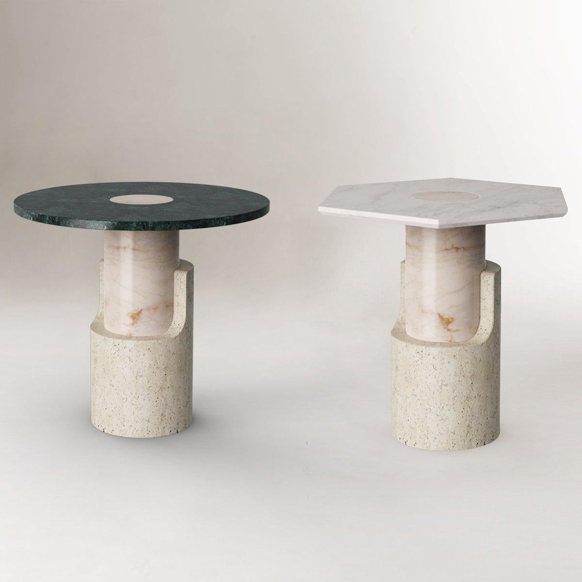 Marbre Paire de tables d'appoint contemporaines en marbre Braque par DOOQ en vente