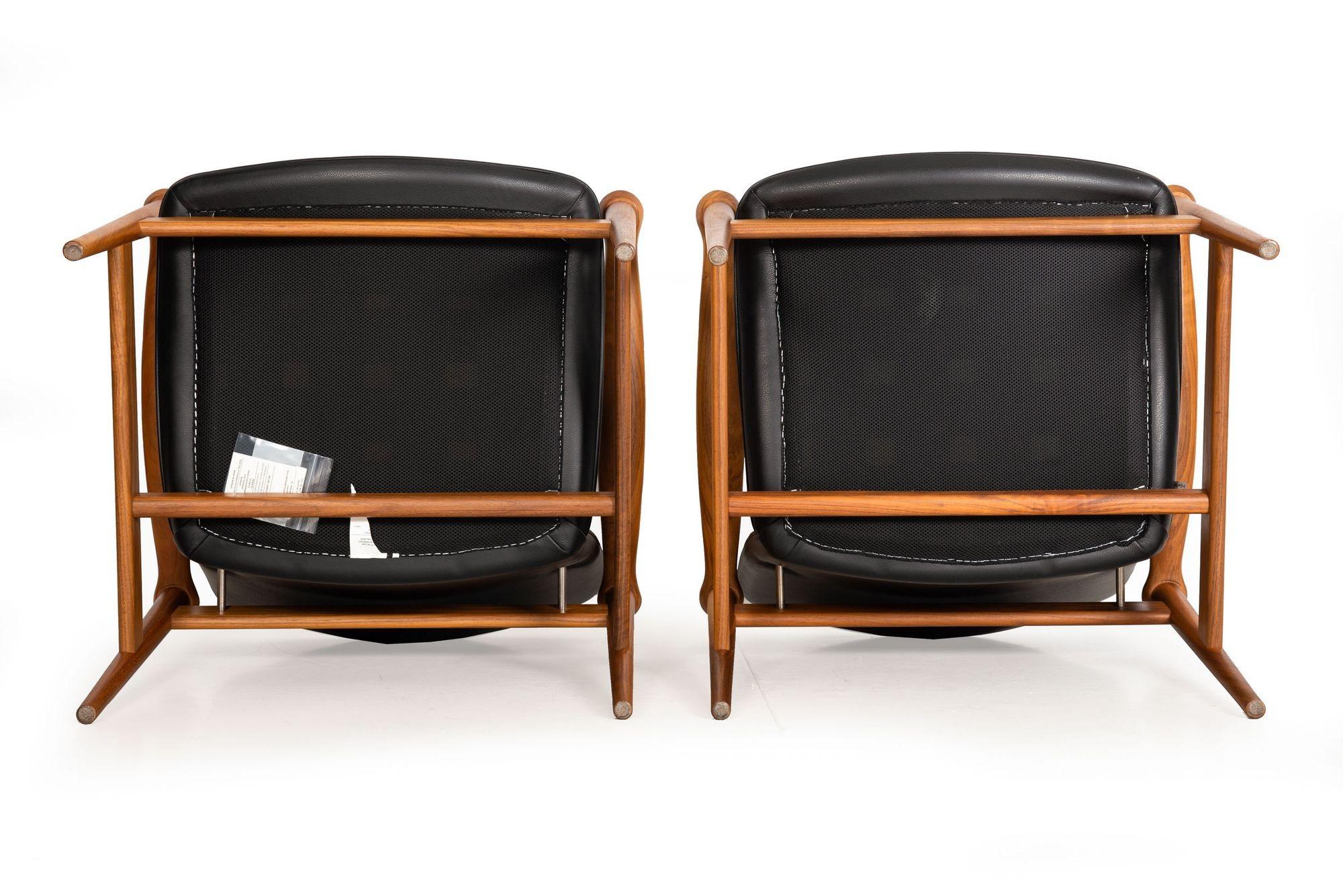 Pair of Sculpted Walnut no. 711 Lounge Arm Chairs by Frederik Kayser For Sale 13