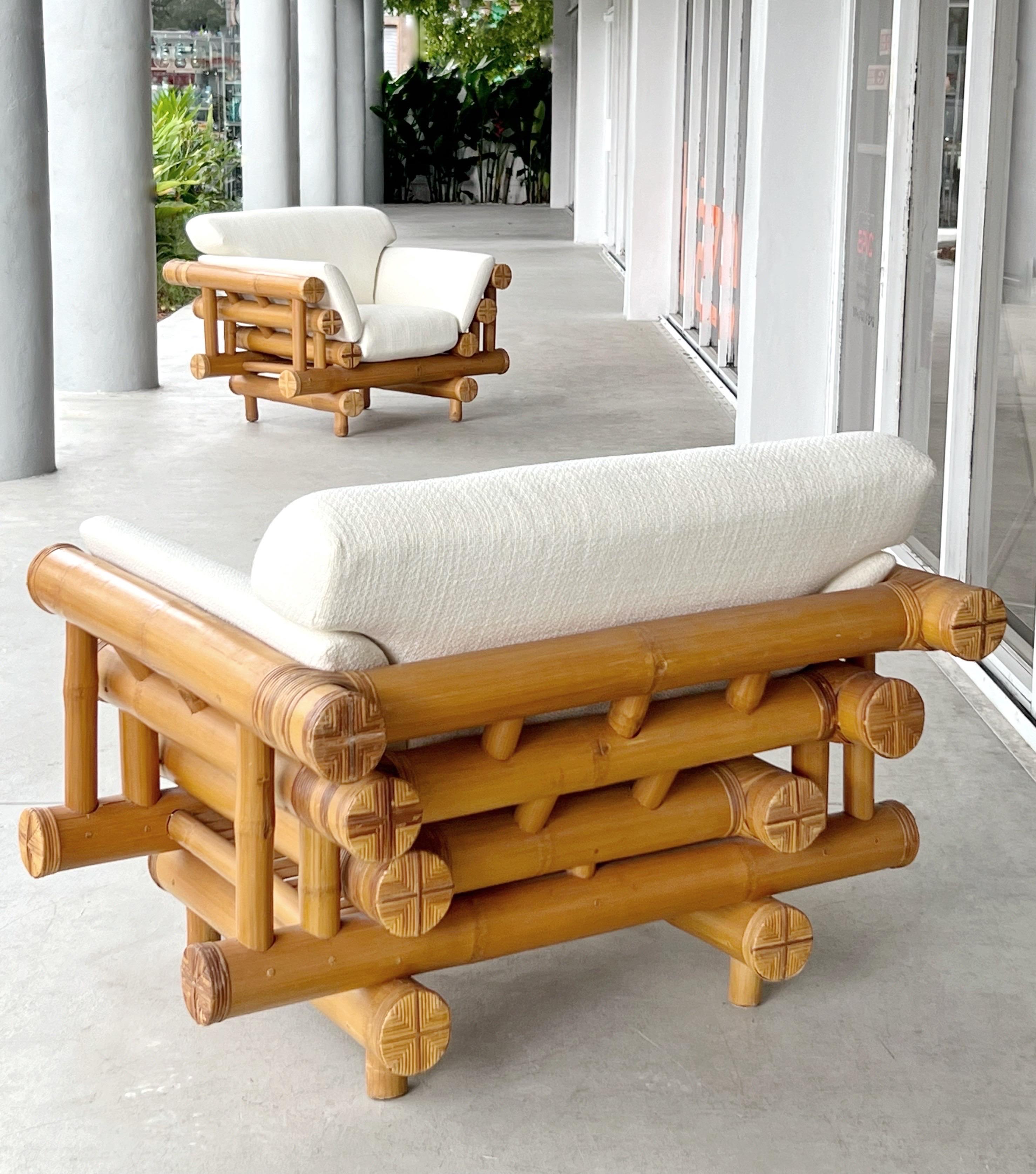 Paar skulpturale Bambus-Lounge-Stühle aus den 1970er Jahren (Ende des 20. Jahrhunderts) im Angebot