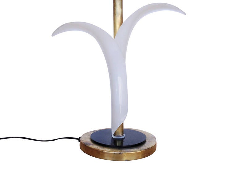 Modern Pair of Sculptural Acrylic Table Lamps by Rembrandt