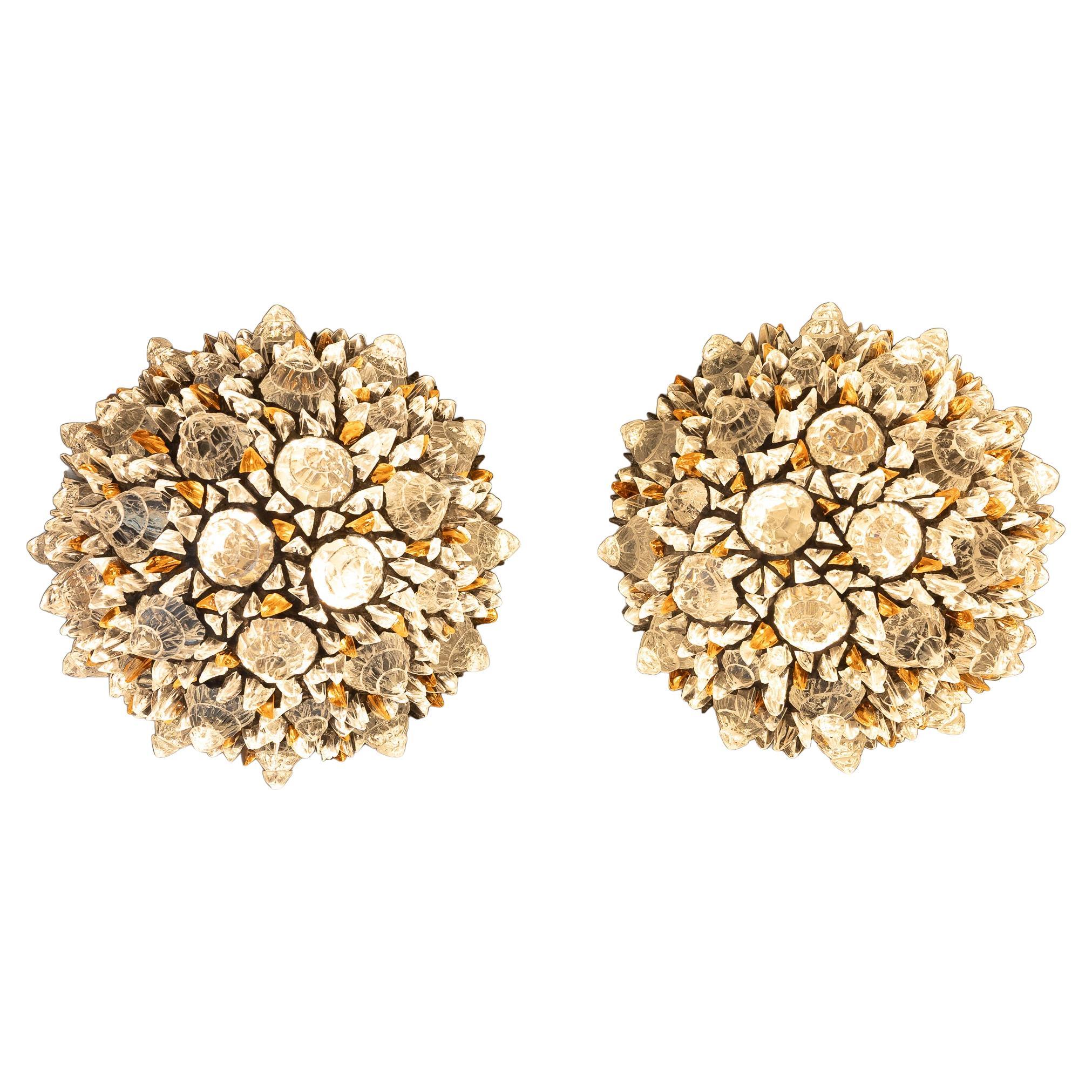 Pair of Sculptural Amber 
Clear Rock Glasses on Metal Italian design For Sale