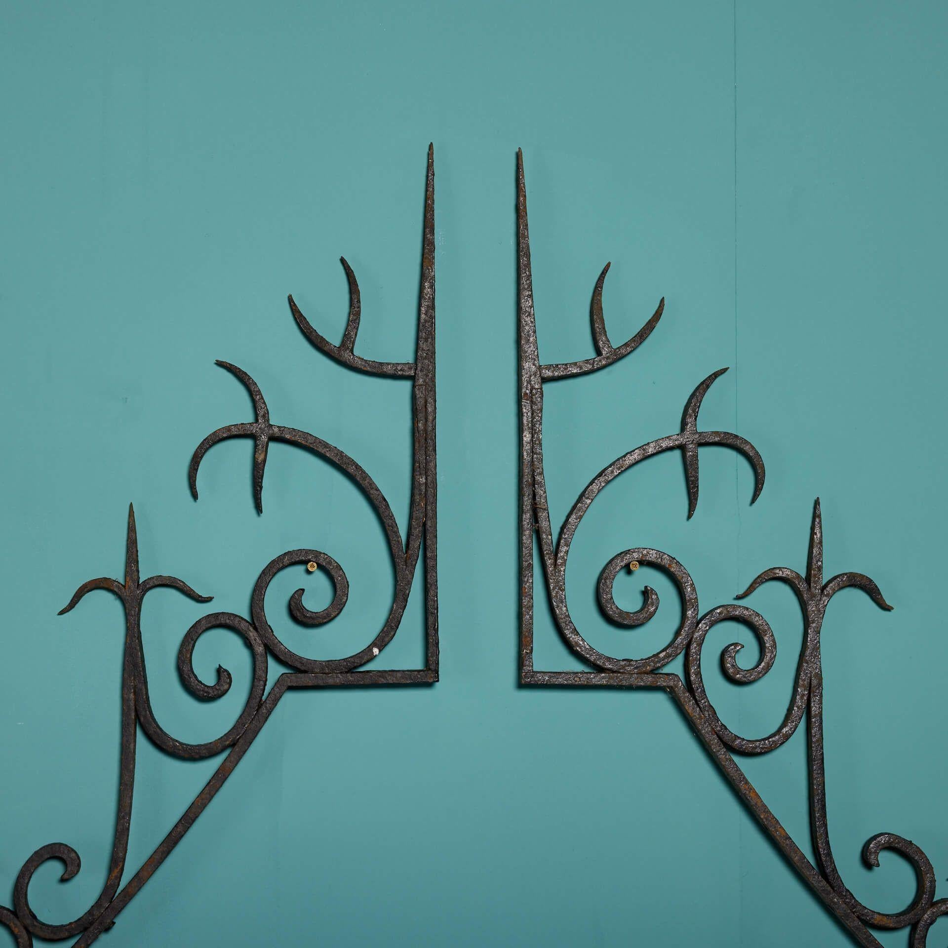 English Pair of Sculptural Antique Wrought Iron Garden Arches For Sale
