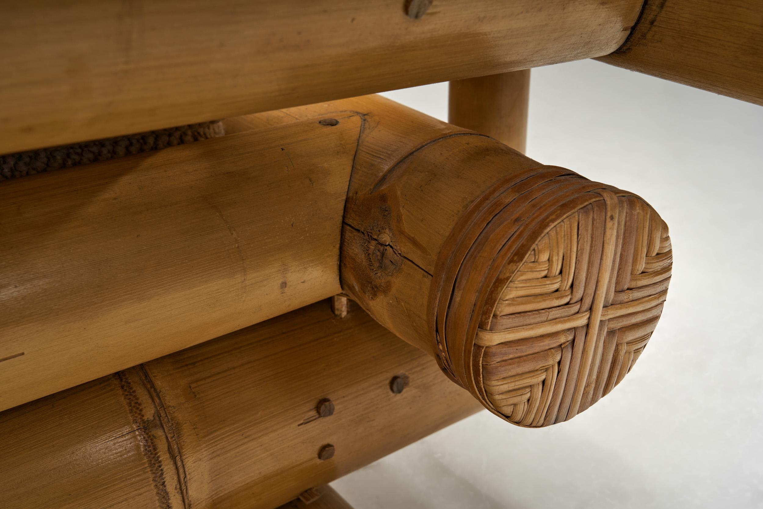 Paire de chaises longues sculpturales en bambou, Europe, milieu du 20e siècle en vente 5