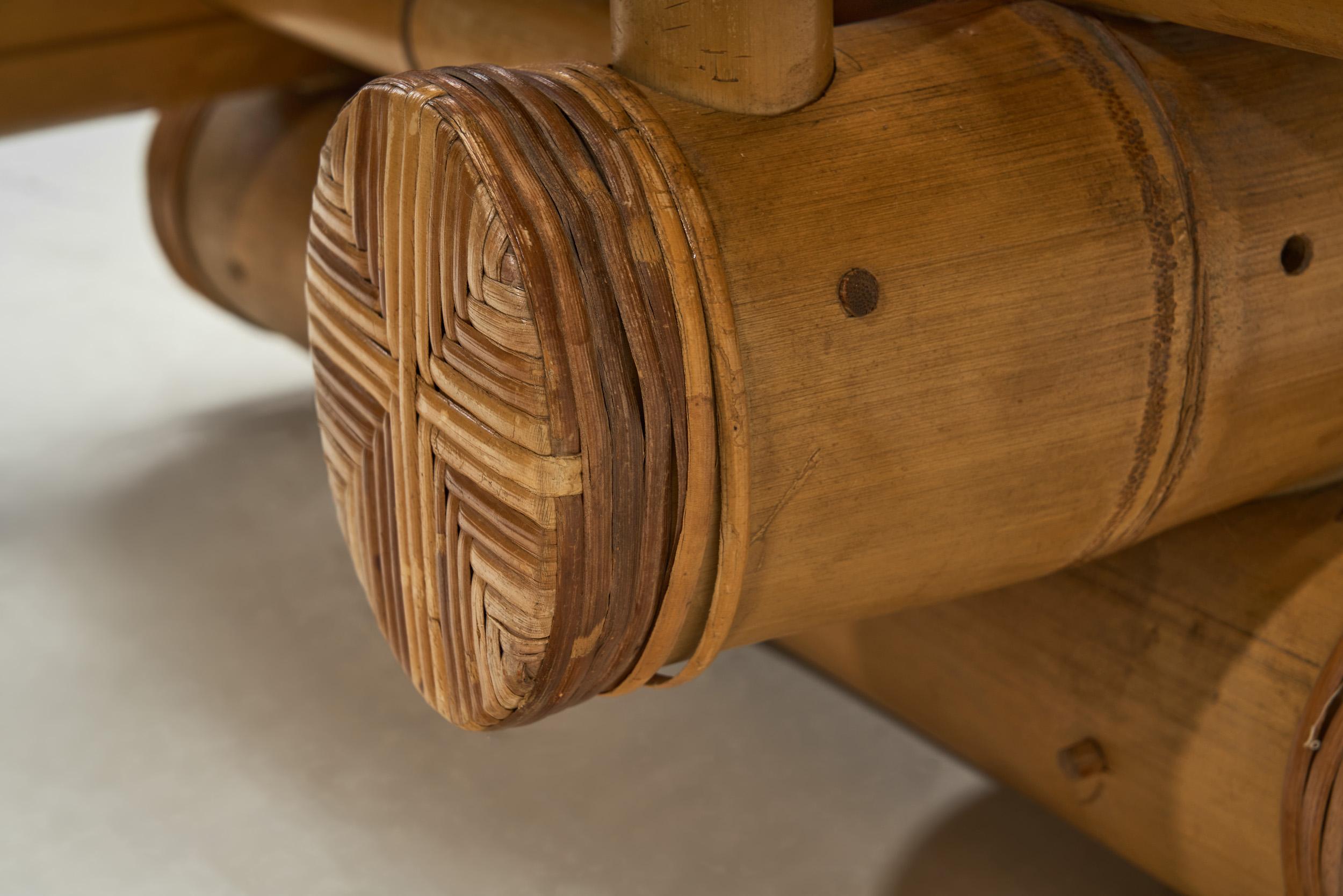 Paire de chaises longues sculpturales en bambou, Europe, milieu du 20e siècle en vente 8