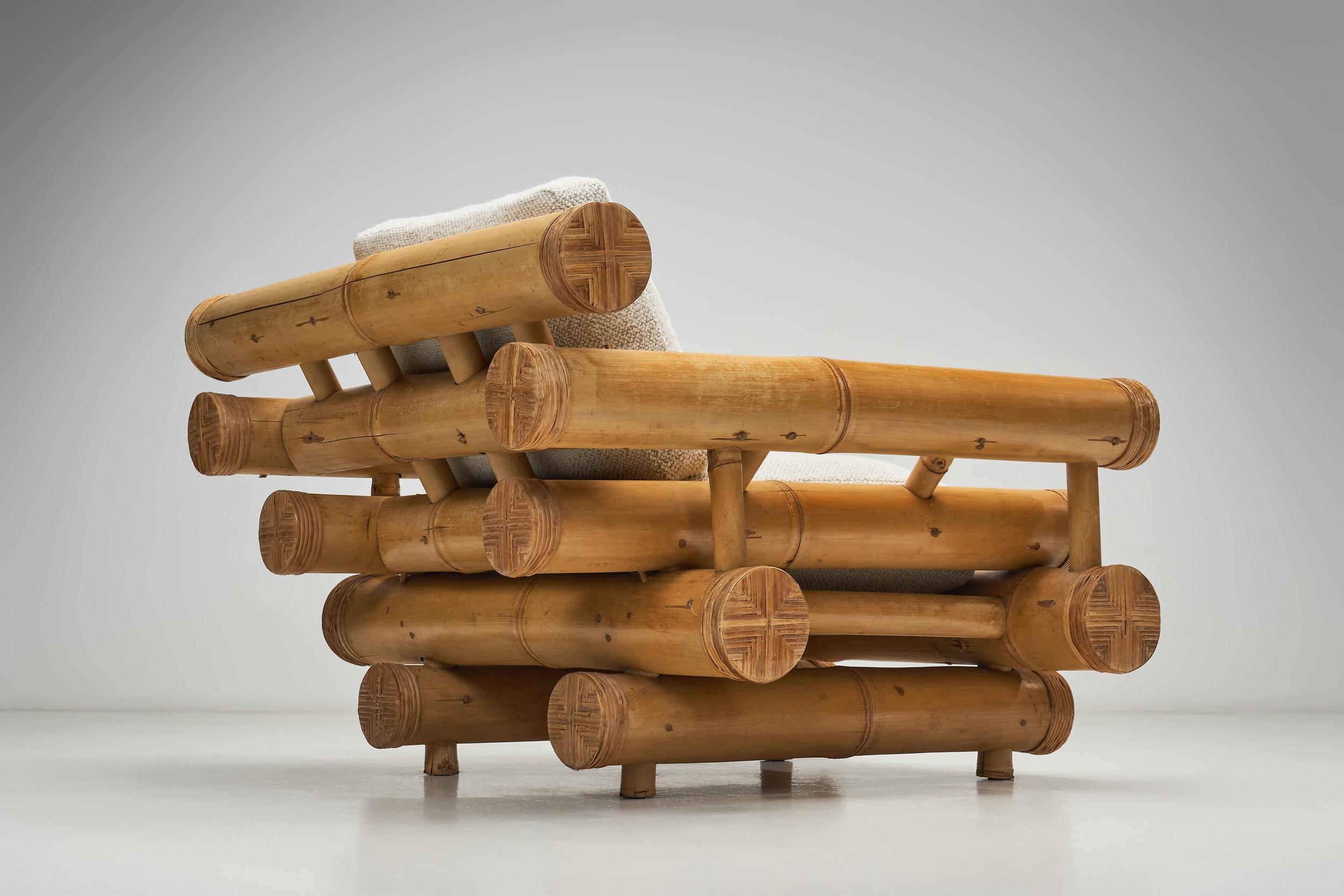 Tissu Paire de chaises longues sculpturales en bambou, Europe, milieu du 20e siècle en vente